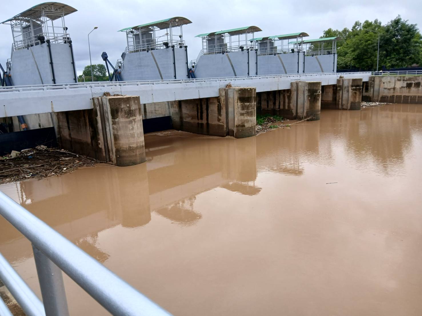เชิญชวนเกษตรกร ขึ้นทะเบียนและปรับปรุงทะเบียนเกษตรกร รับมือ ข่าว ทบก. รับมือน้ำเหนือ6