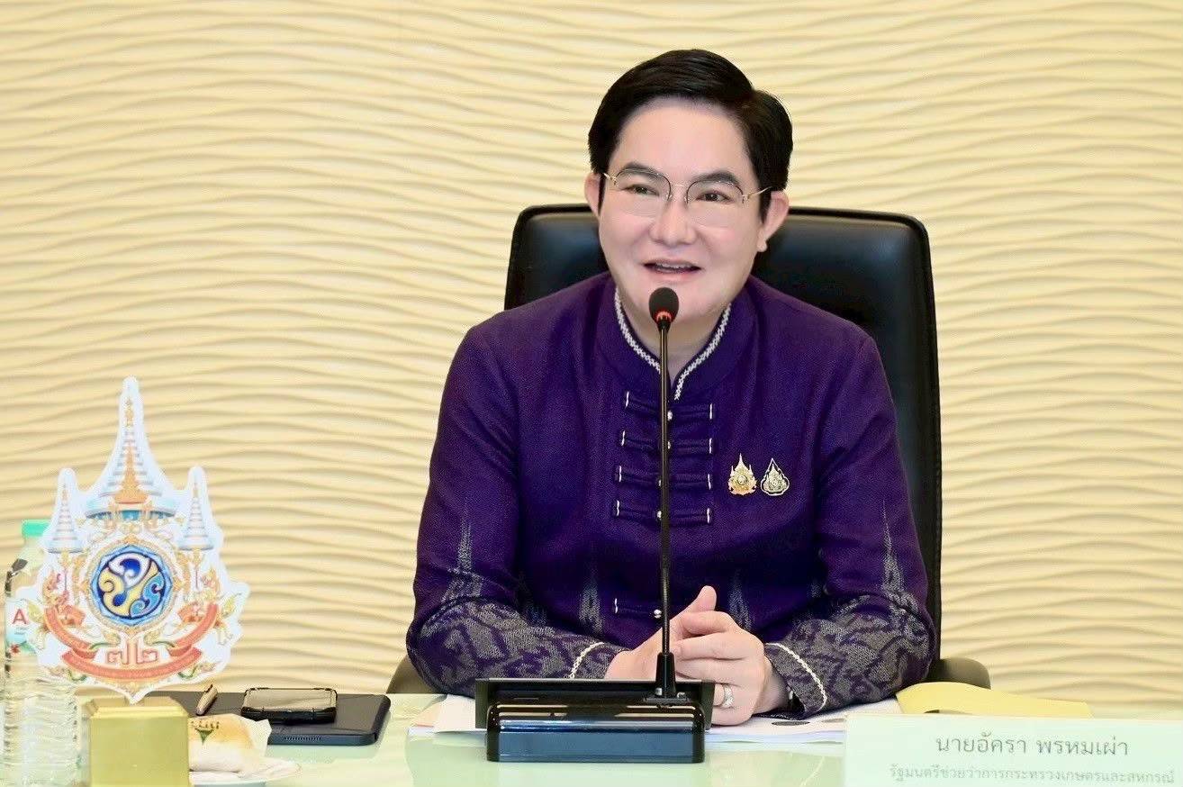 อธิบดีกรมประมงเผย ปลาสวยงาม ปลากัดไทย ได้รับความนิยมทั่วโลก ปี 2567 ส่งออกกว่า 1,000 ล้านบาท จับมือไปรษณีย์ไทยพร้อมส่งทั่วไทย เตรียมส่งทั่วโลก 2 ภาพกป0