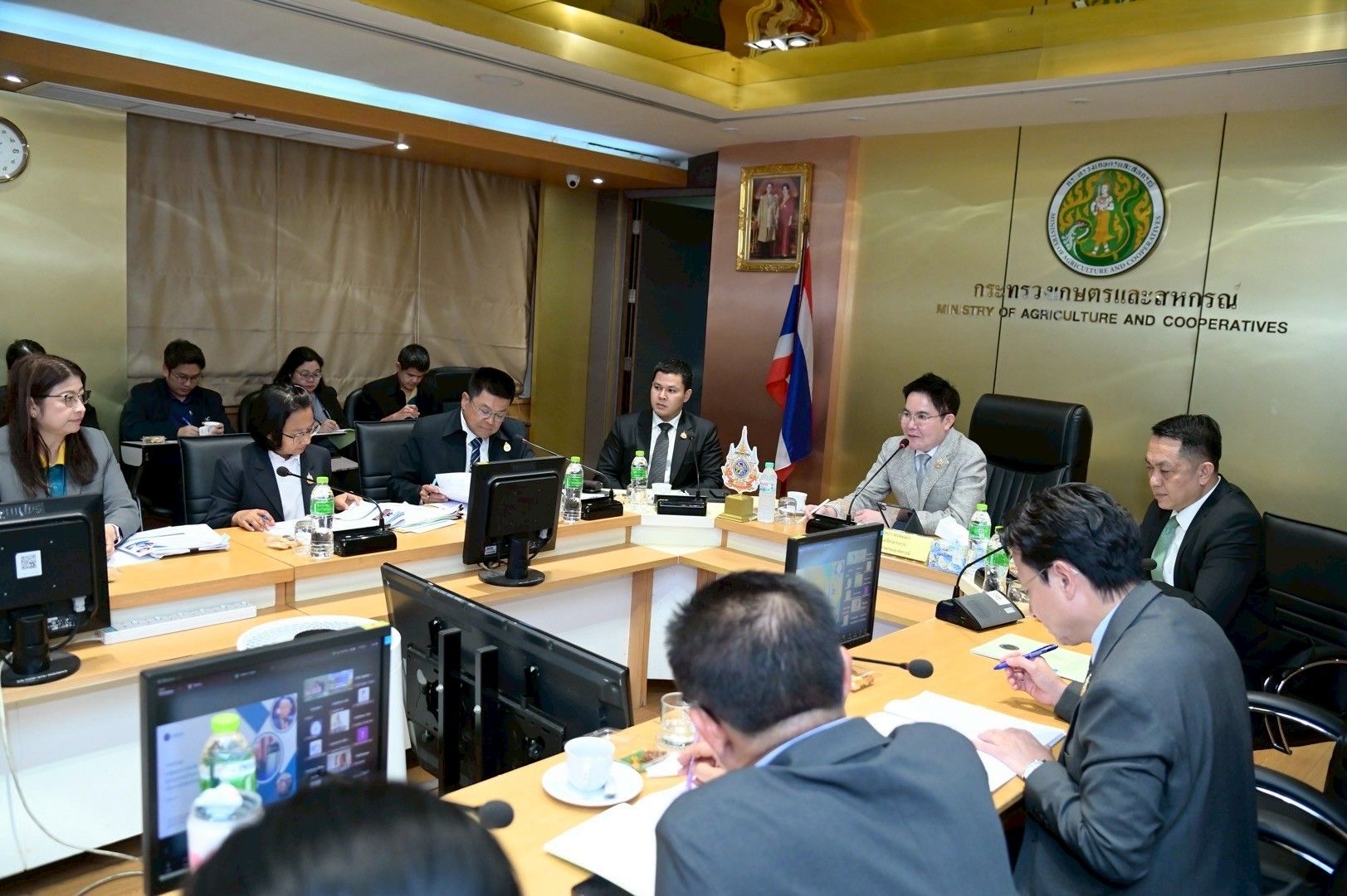 รมช.เกษตรฯ ประชุมรับฟังความคิดเห็นสถานการณ์ด้านภาษีตอบโต้ (Reciprocal Tariffs)ด้านการค้าสินค้าประมงของสหรัฐอเมริกา 3 1310597