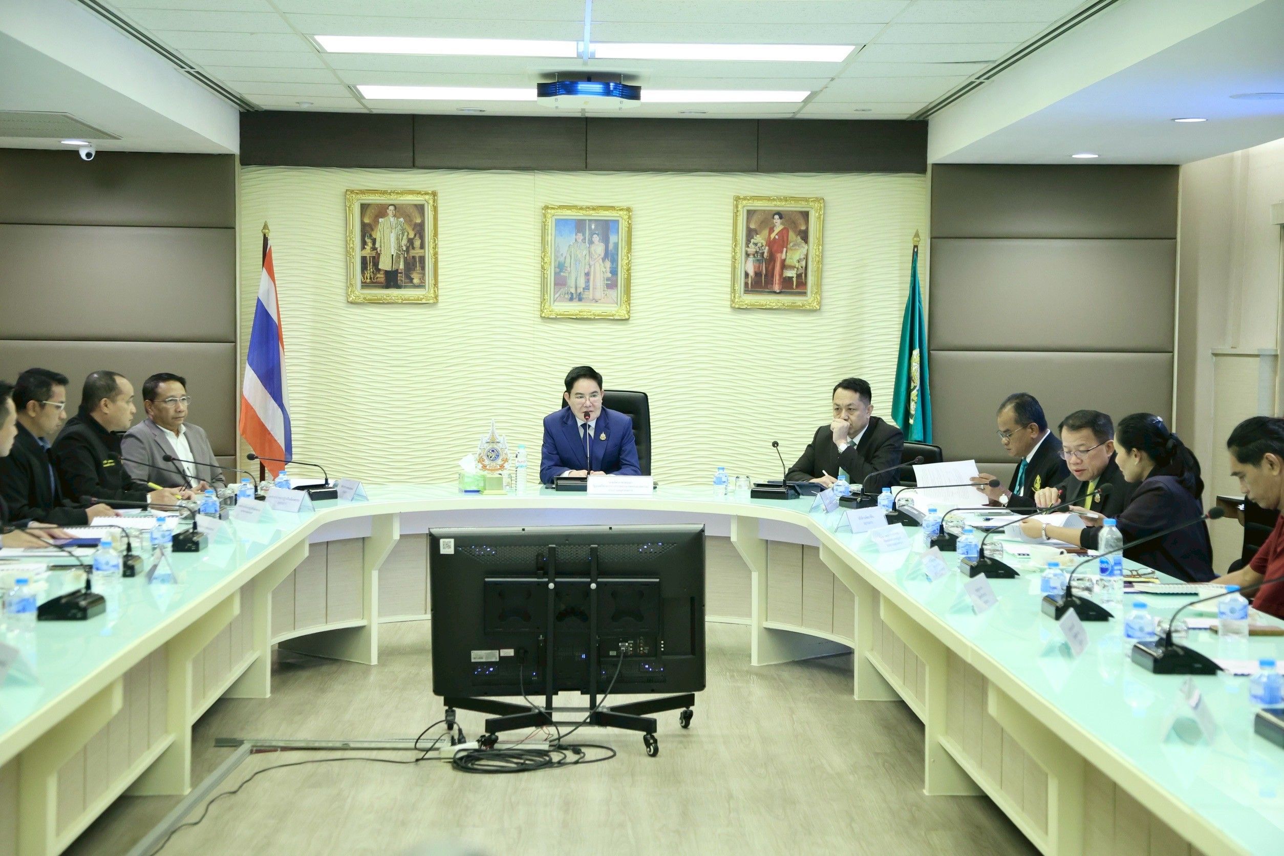 “รมช.อัครา” เปิดประชุมคณะอนุกรรมการแก้ไขปัญหาเขื่อนสิรินธร จังหวัดอุบลราชธานี ครั้งที่ 1/2568 3 1322485