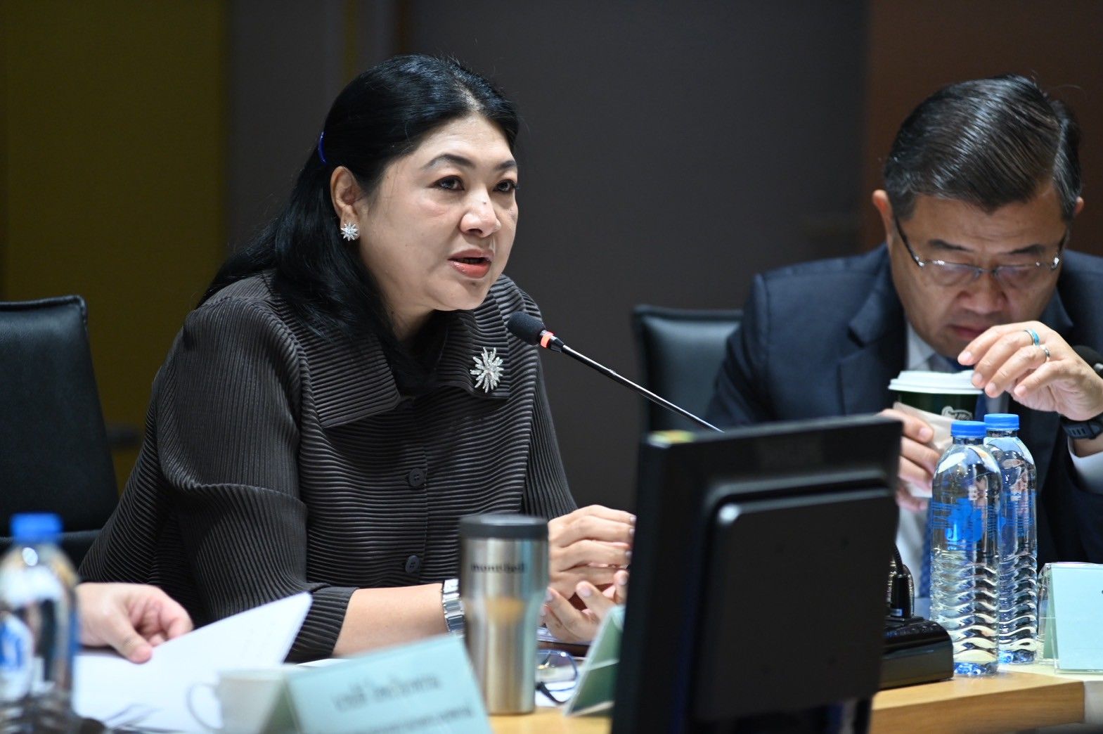 “รมว.อรรถกร” คุมเข้มมาตรการส่งออกลำไย เตรียมพร้อมรับมือสุ่มตรวจจีน พร้อมจับมือ ม.แม่โจ้ วิจัยยกระดับคุณภาพ สร้างความเชื่อมั่นคู่ค้า 7 1328485