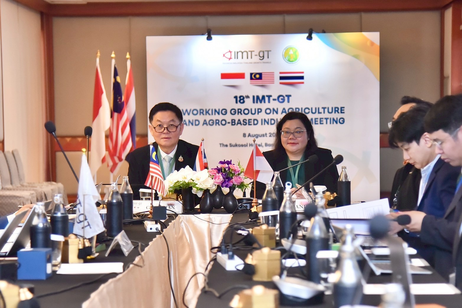 รองปลัดเกษตรฯเป็นประธานการประชุมคณะทำงานสาขาการเกษตรและอุตสาหกรรมเกษตรครั้งที่ 18 มุ่งเน้นเกษตรยั่งยืน หนุนความมั่นคงทางอาหาร ขับเคลื่อนการเติบโตทางเศรษฐกิจ สานความร่วมมือด้านเกษตรในอนุภูมิภาค IMT-GT 6 1421987