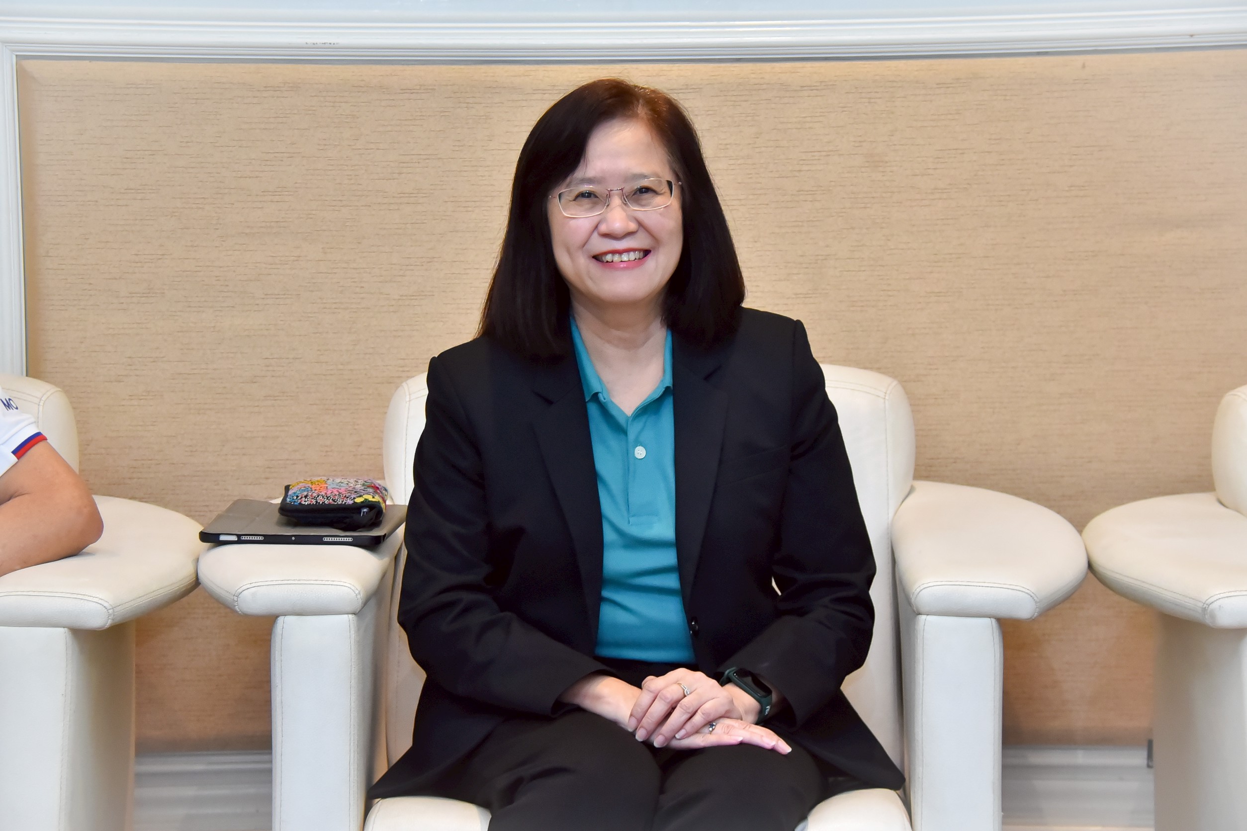 ปลัดเกษตรฯ เปิดเวทีให้คนรุ่นใหม่ร่วมแสดงแนวคิดในการพัฒนาองค์กรร่วมกันในกิจกรรม “OPSMOAC Town hall & Innovation wall” ภายใต้หัวข้อ Break a Limit : ทะลายขีดจำกัดของคน สป.กษ. 3 2 4