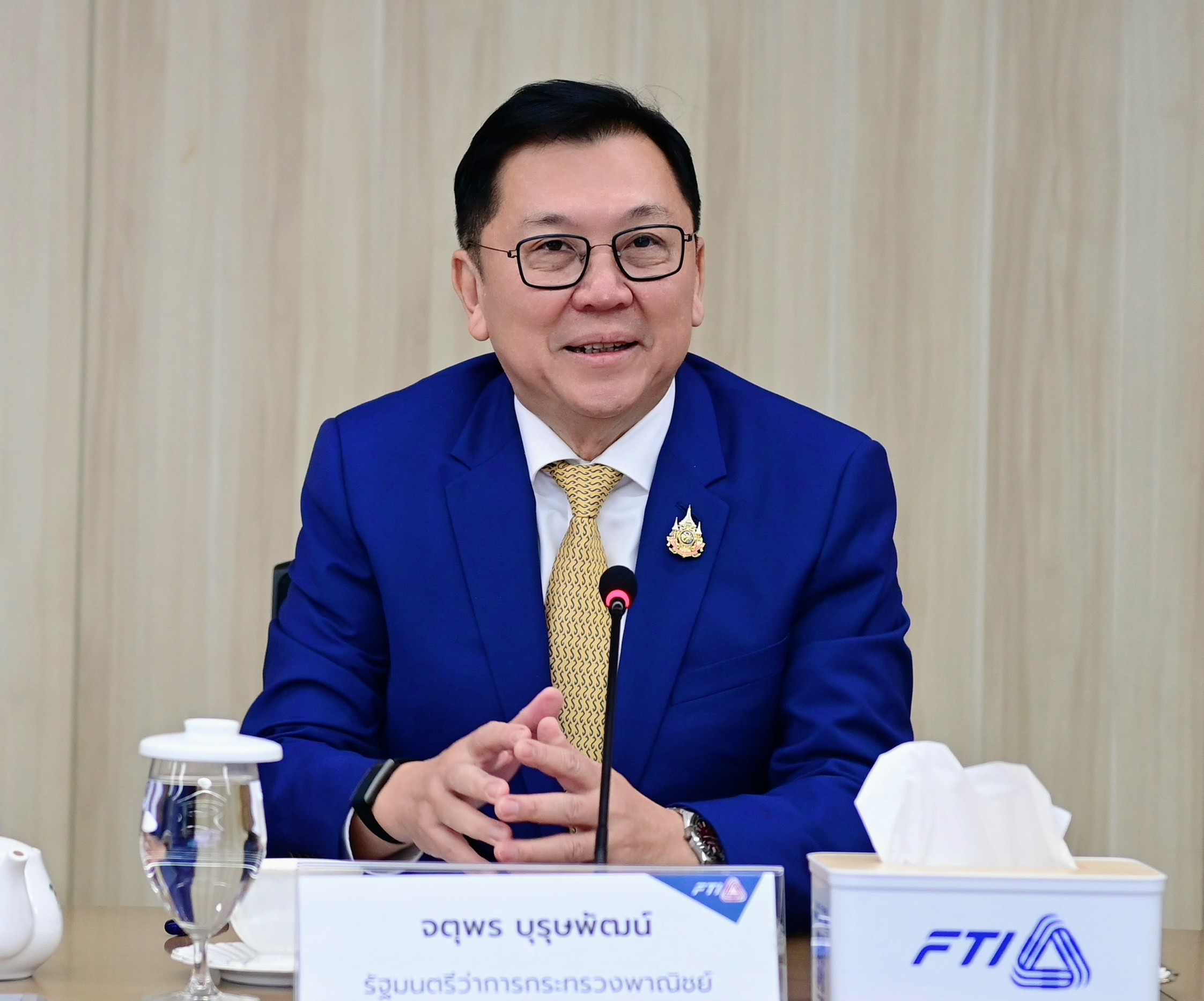 พาณิชย์ ใช้ยาแรงออกประกาศกำหนดราคารับซื้อข้าวโพดกิโลละ 9.80 บาท บังคับใช้ 29 ส.ค.นี้ ดัดหลังโรงงานผลิตอาหารสัตว์หลังขอความร่วมมือแต่ไม่มีใครยอมทำ ฝ่าฝืนมีโทษตามกฎหมาย 2 20250725a7a1a535cd2335675e4da7138e4fe72f114014