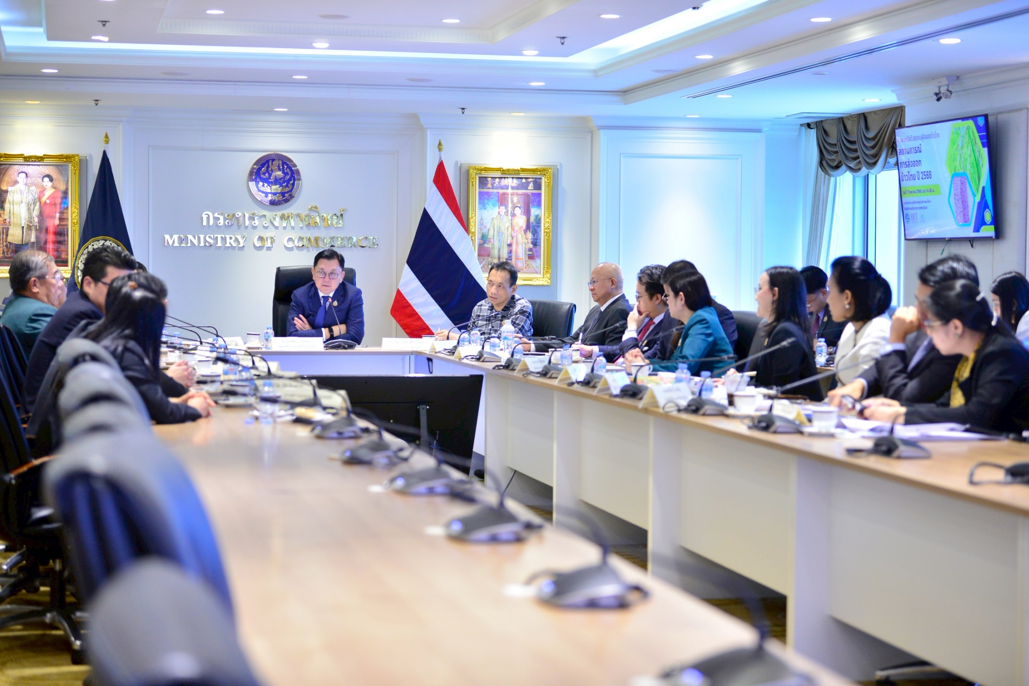 จตุพร-ฉันทวิชญ์ ถกสมาคมผู้ส่งออกข้าวไทย ร่วมแก้โจทย์ส่งออกข้าวปี 68 รับมือตลาดโลกผันผวน จับมือเร่งเจาะตลาดจีน-บังกลาเทศ-ซาอุฯ-ญี่ปุ่น ส่งเสริมเกษตรกรไทยแข่งขันได้ 7 20250808a87ff679a2f3e71d9181a67b7542122c085518