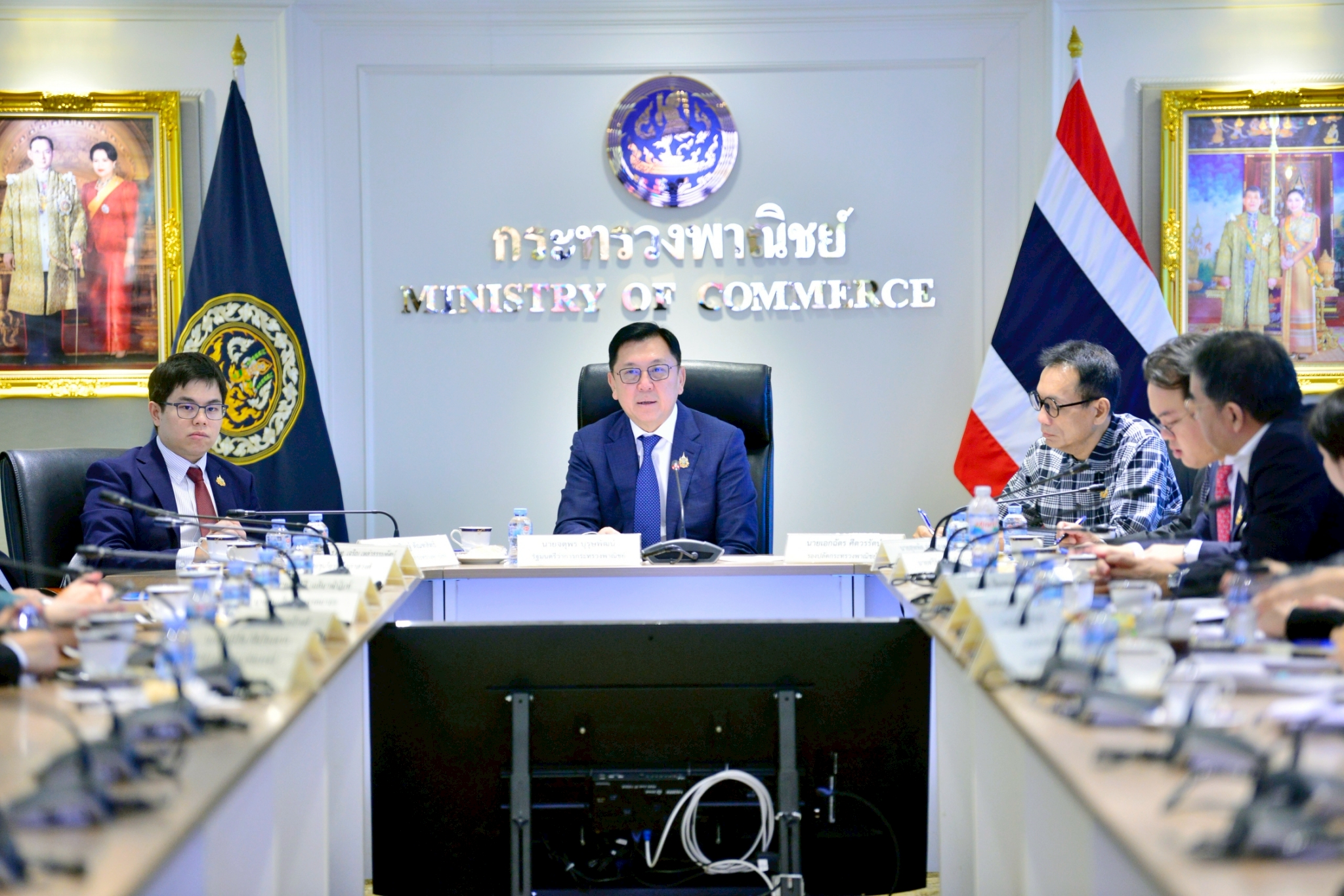 จตุพร-ฉันทวิชญ์ ถกสมาคมผู้ส่งออกข้าวไทย ร่วมแก้โจทย์ส่งออกข้าวปี 68 รับมือตลาดโลกผันผวน จับมือเร่งเจาะตลาดจีน-บังกลาเทศ-ซาอุฯ-ญี่ปุ่น ส่งเสริมเกษตรกรไทยแข่งขันได้ 2 20250808c4ca4238a0b923820dcc509a6f75849b085518