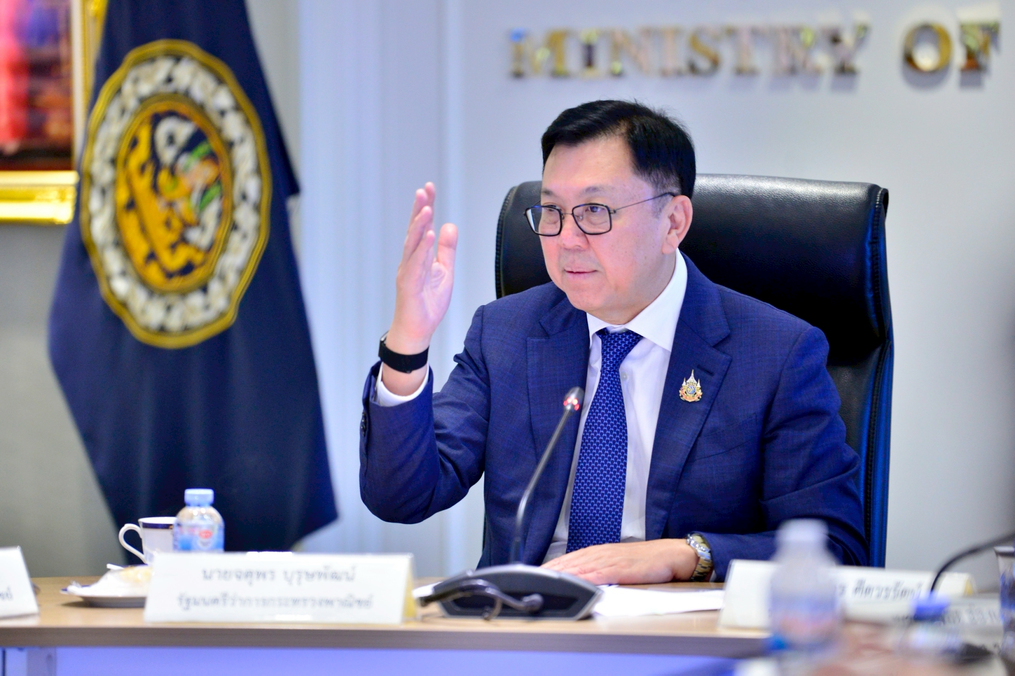 จตุพร-ฉันทวิชญ์ ถกสมาคมผู้ส่งออกข้าวไทย ร่วมแก้โจทย์ส่งออกข้าวปี 68 รับมือตลาดโลกผันผวน จับมือเร่งเจาะตลาดจีน-บังกลาเทศ-ซาอุฯ-ญี่ปุ่น ส่งเสริมเกษตรกรไทยแข่งขันได้ 3 20250808c81e728d9d4c2f636f067f89cc14862c085518