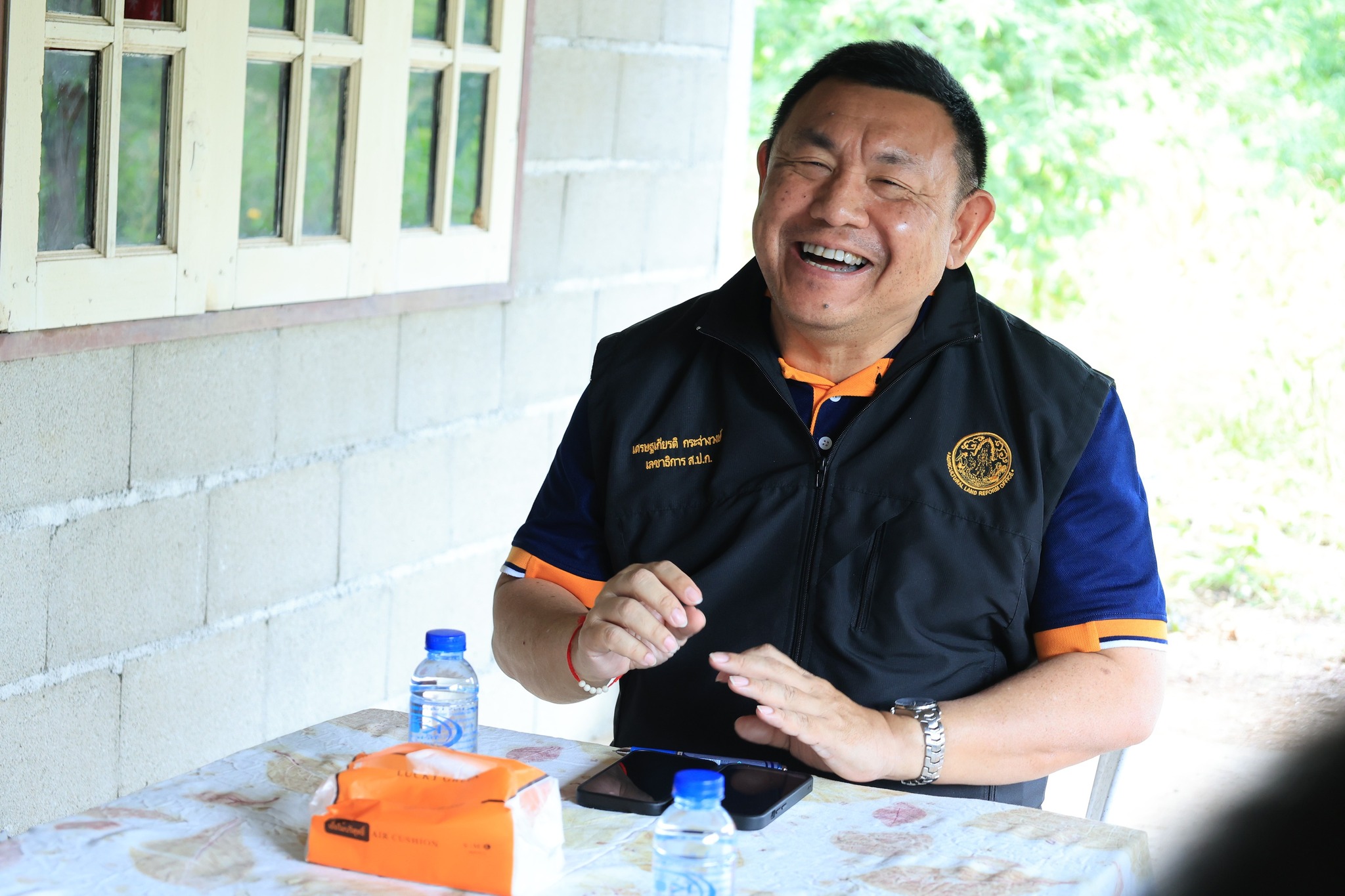 เลขาธิการ ส.ป.ก. พร้อมคณะลงพื้นที่ตรวจเยี่ยมวิสาหกิจชุมชนกลุ่มเกษตรกรโครงการปฏิรูปที่ดินพื้นที่เอกชน ตำบลพระธาตุขิงแกง อำเภอจุน จังหวัดพะเยา 4 533428895 1081698800786101 5912182212714217763 n