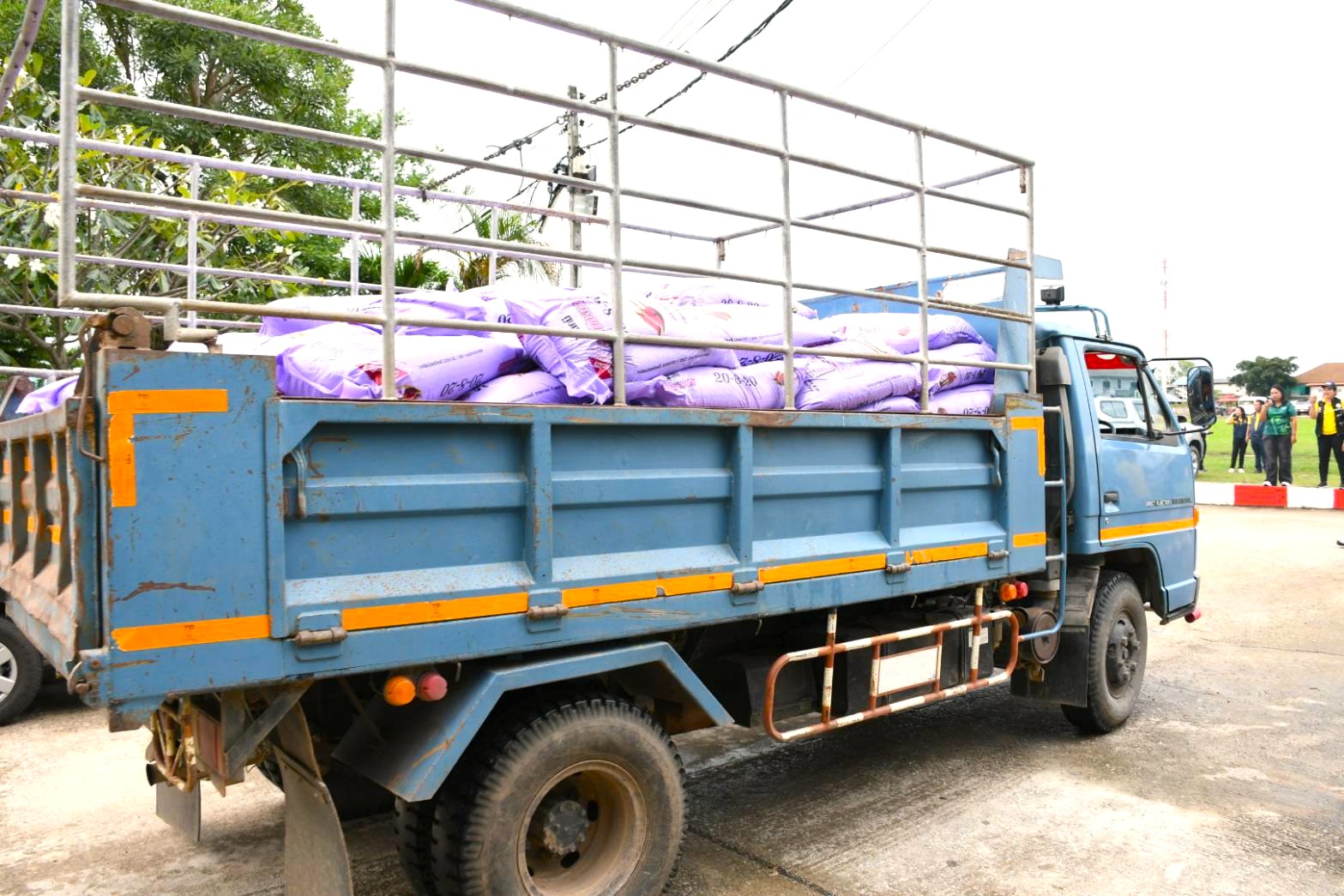 ศูนย์เมล็ดพันธุ์ข้าวพะเยา จัดเต็ม โครงการเพิ่มประสิทธิภาพการผลิตข้าวของเกษตรกรผู้ประสบอุทกภัย 9 534581515 1288628406633618 3519309412344307485 n 1