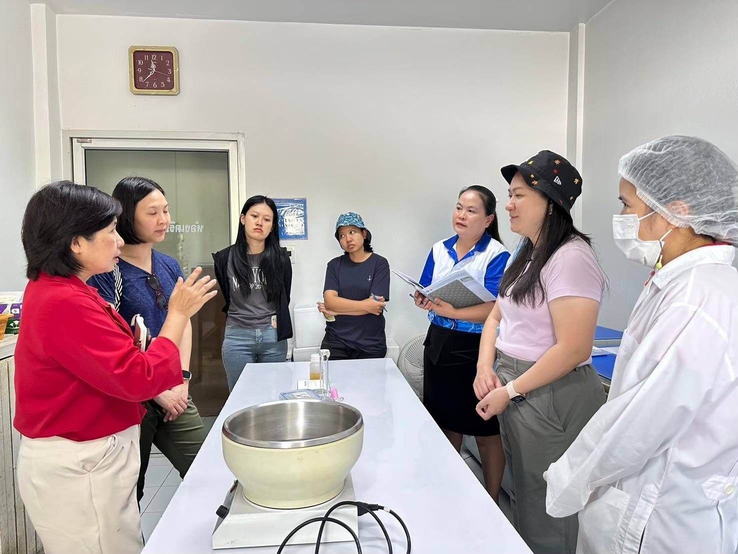 กรมประมง-ธรรมศาสตร์ ผนึกกำลังปั้นนวัตกรรม “Skincare จากสาหร่ายพวงองุ่น”คว้ารางวัล Silver Award ในเวทีระดับนานาชาติ 7 542597