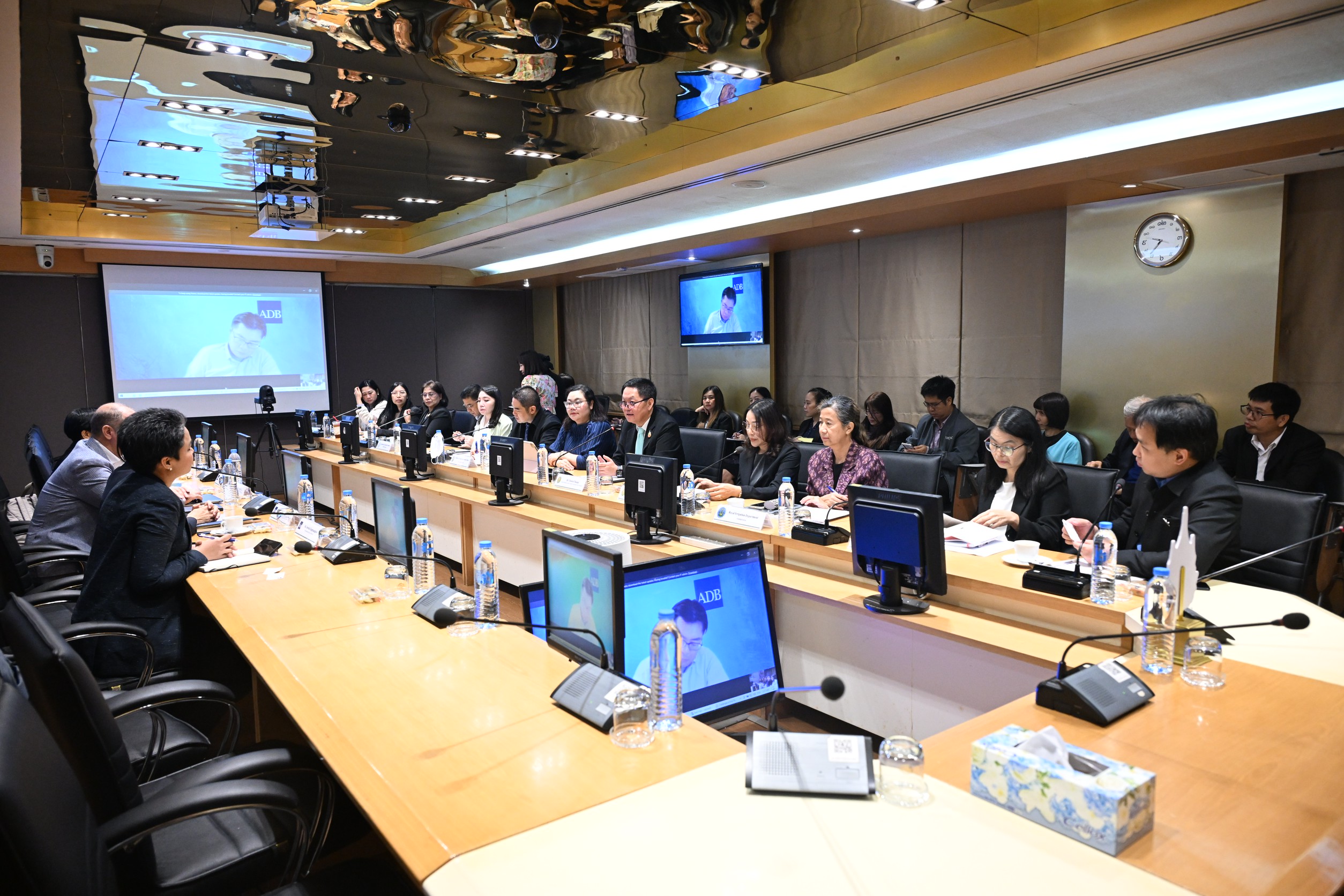 กระทรวงเกษตรฯ – ADB เดินหน้าขยายความร่วมมือ ขับเคลื่อนระบบอาหารและเกษตรด้วยนวัตกรรมและเทคโนโลยี 5 6 1