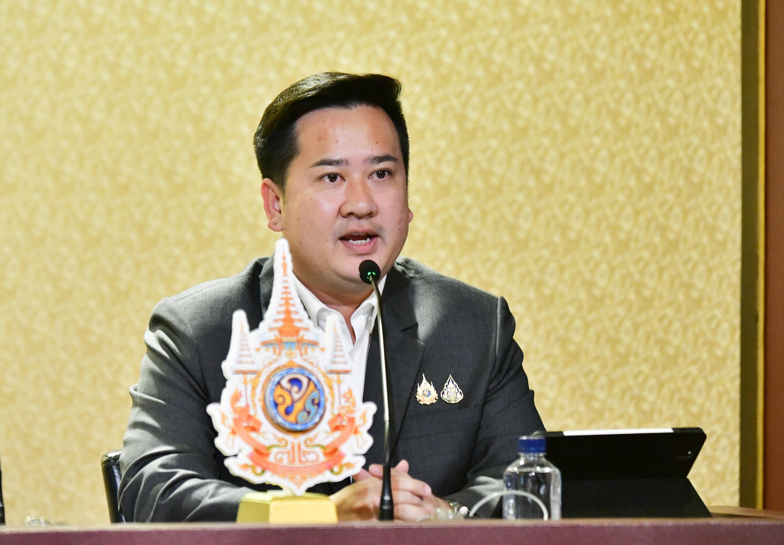 รัฐบาล เตือน ‘ไข้ดิน’ ระบาดอีสานหนัก ยอดป่วยพุ่ง ดับแล้ว 92 ราย เกษตรกรเสี่ยงสูง 2 IMG 90714 20241128080712000000 scaled