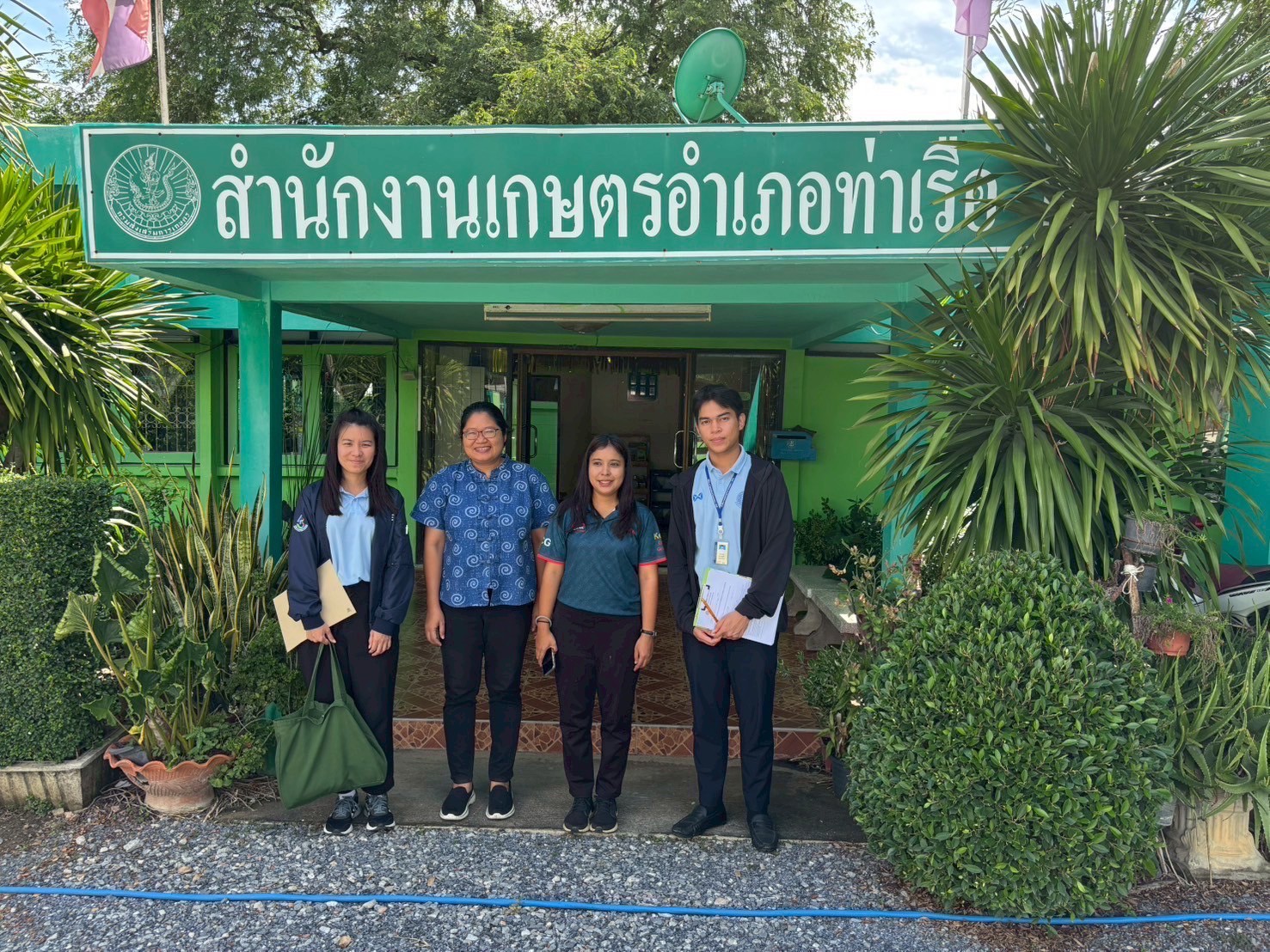 ‘ศูนย์พิรุณราช’ ตอบโจทย์ เกษตรกรเข้าถึงง่าย ใช้บริการเพิ่มต่อเนื่อง 9 LINE ALBUM รูปภาพประกอบ คกพิรุณราช 250820 8