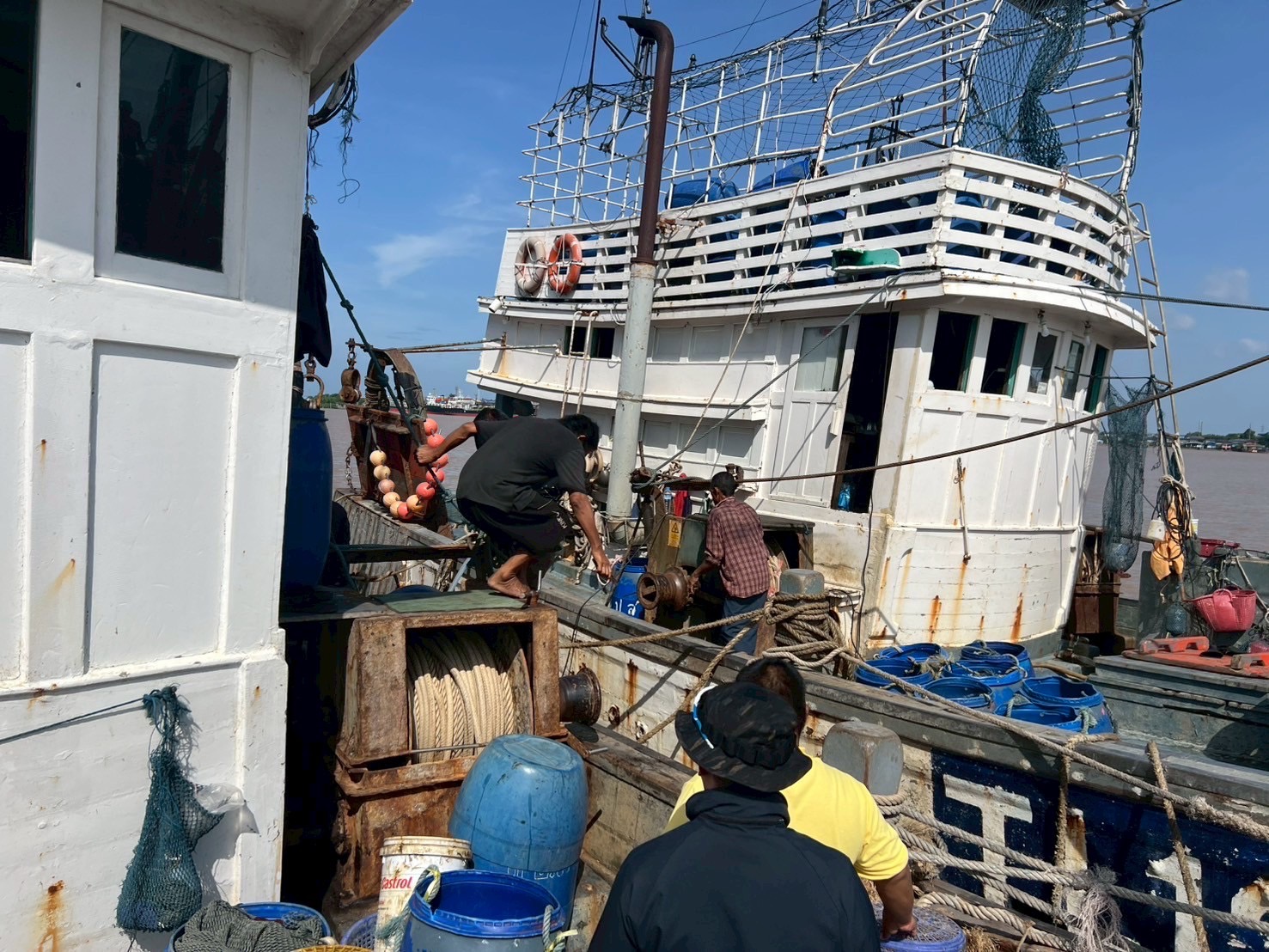 รมว.เกษตรฯ เอาจริง ส่ง S 100958240