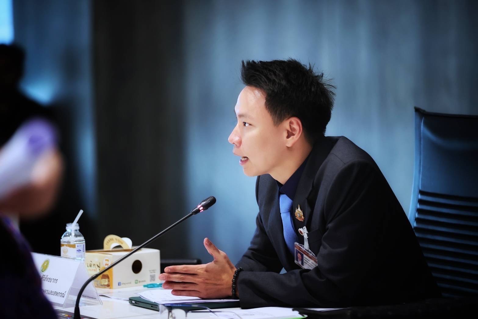 รมว.อรรถกร เตรียมลุย น้ำท่วม จ.แม่ฮ่องสอน ตรวจความเสียหายพื้นที่การเกษตร หามาตรการเยียวยา ย้ำ เป็นภารกิจเร่งด่วน รอเวลาไม่ได้ 3 S 13058491