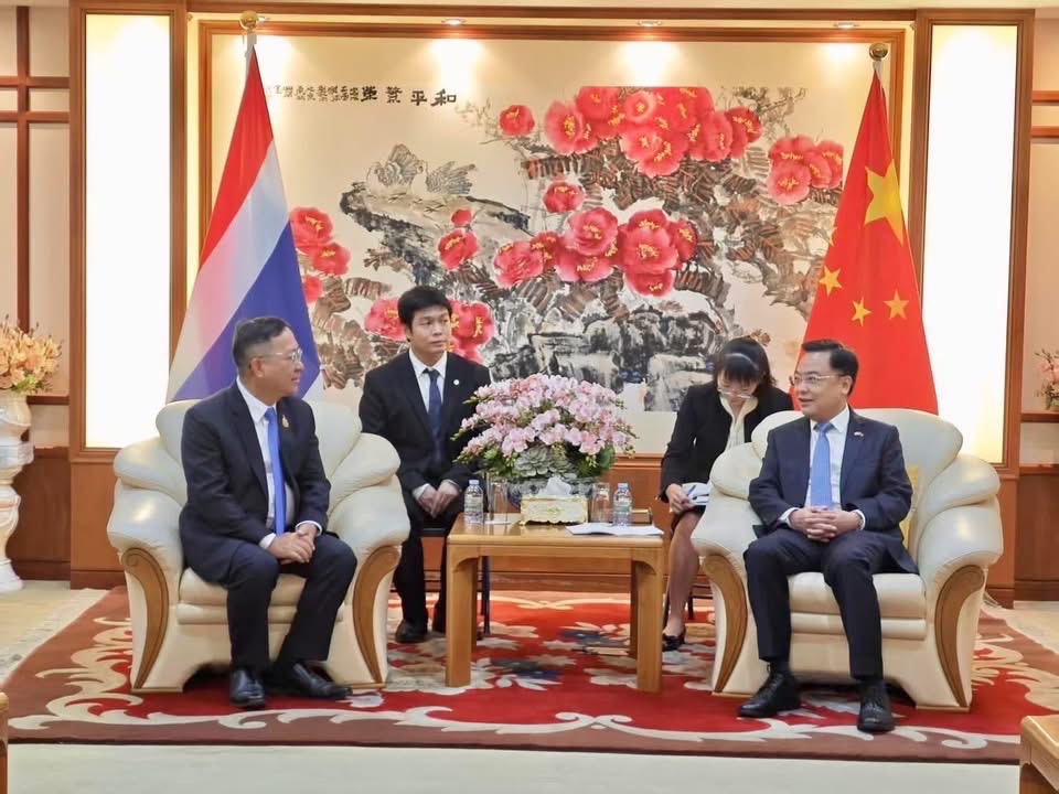 อธิบดีกรมปศุสัตว์ เข้าเยี่ยมคารวะ เอกอัครราชทูตสาธารณรัฐประชาชนจีนประจำประเทศไทย ในโอกาสเข้ารับตำแหน่งใหม่ สานสัมพันธ์ไทย-จีน ด้านปศุสัตว์ 2 S 16121886