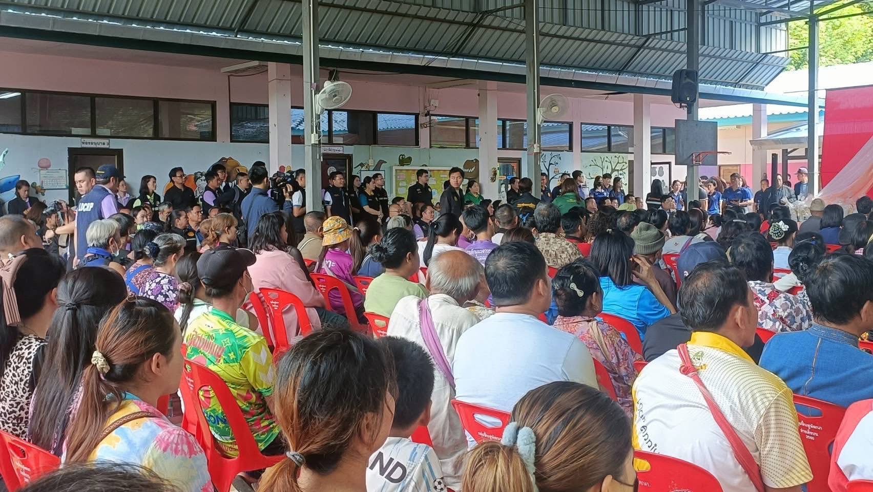 ปศุสัตว์จังหวัดเชียงใหม่ ร่วมคณะ รมช.อัครา ลงพื้นที่ตรวจเยี่ยมและช่วยเหลือผู้ประสบอุทกภัย อำเภอแม่แจ่ม จังหวัดเชียงใหม่ 3 S 16883760