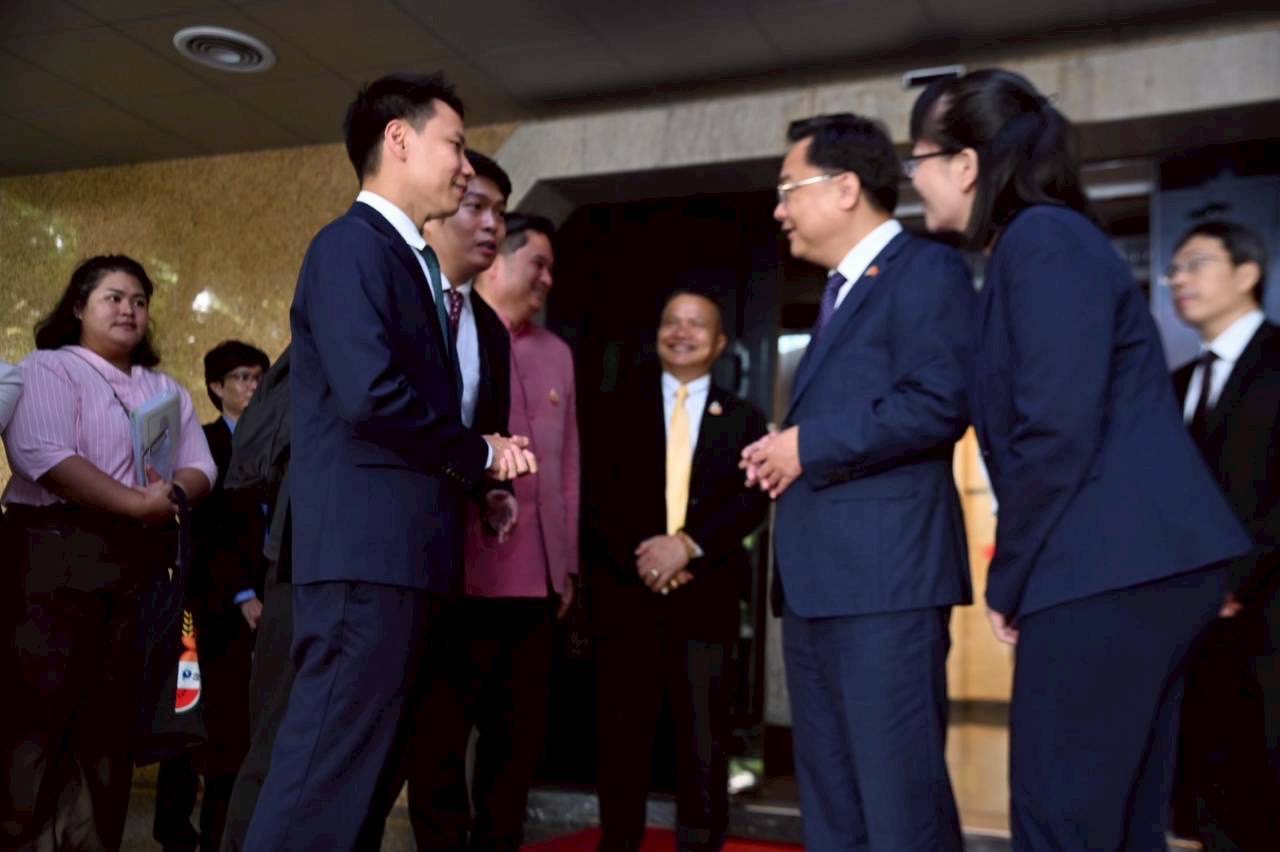 รมว.เกษตรฯ หารือเอกอัครราชทูตจีน ผลักดันความร่วมมือการค้าสินค้าเกษตรไทย-จีน 9 S 21110927