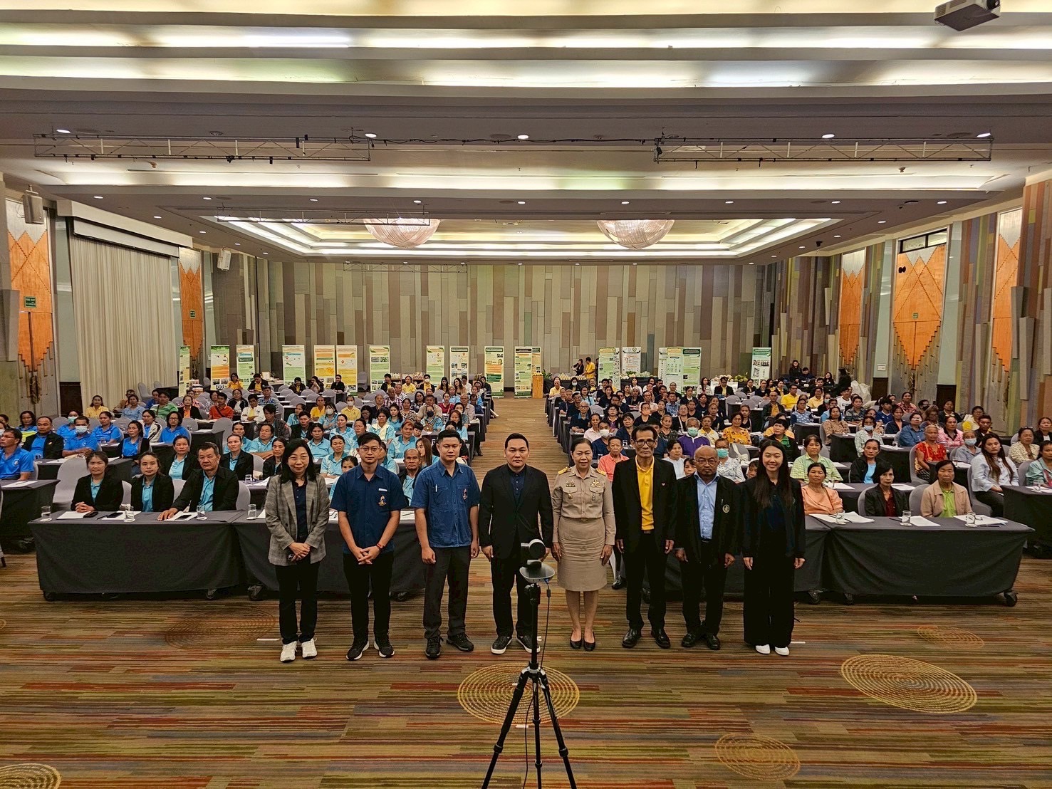 มกอช.หนุนกลุ่มเกษตรกรแปลงใหญ่ขอนแก่น ใช้เครื่องหมาย Q ผลิตสินค้าเกษตรที่มีคุณภาพ ได้มาตรฐาน พร้อมต่อยอดเกษตรมูลค่าสูง ขยายสู่ตลาดโมเดิร์นเทรด 4 S 26148924