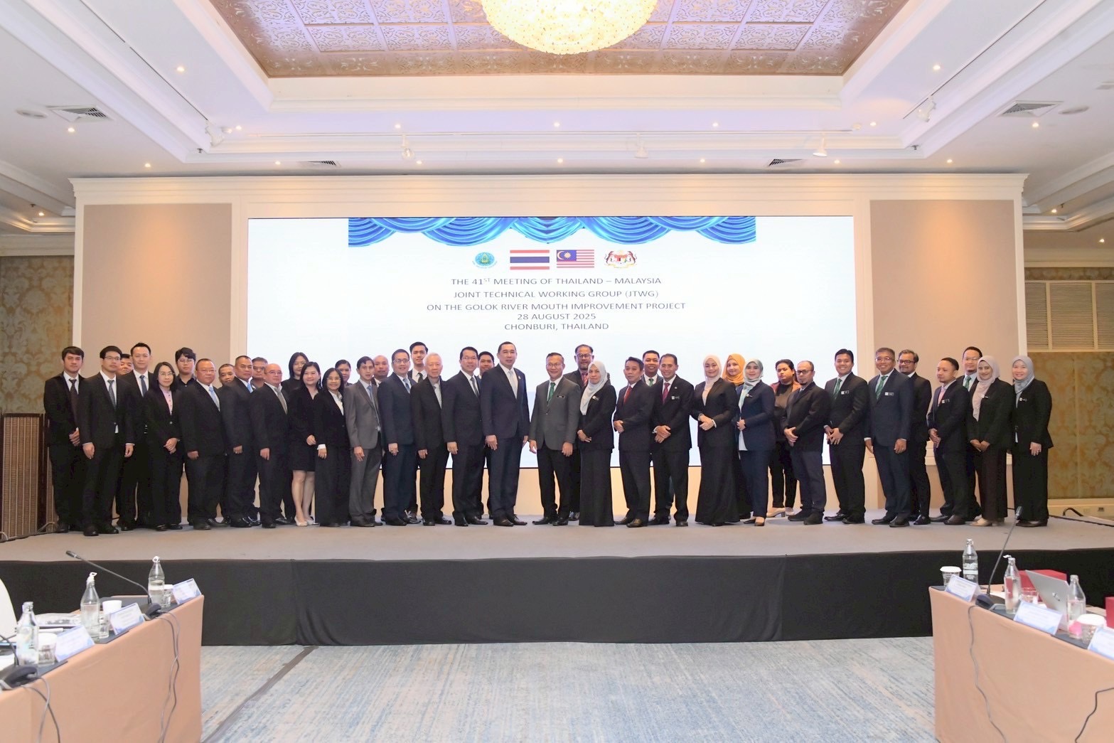 2 กรมชลประทานไทย–มาเลเซีย ผนึกกำลังเดินหน้าปรับปรุงปากแม่น้ำโก-ลก เสริมความร่วมมือบริหารจัดการน้ำข้ามพรมแดน 6 S 2801785