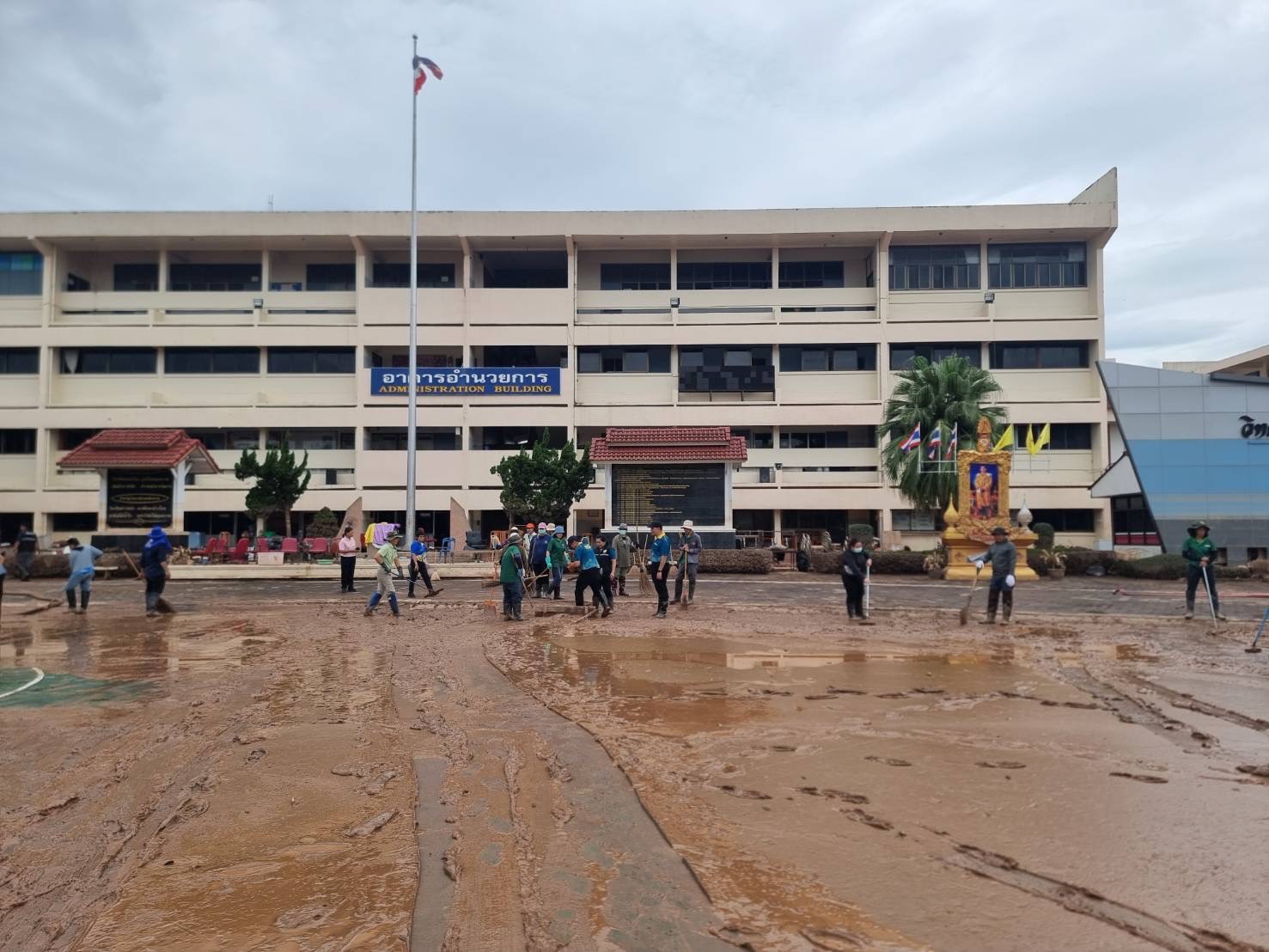 กระทรวงเกษตรฯ ขานรับนโยบาย รมช.อัครา รวมพลังเจ้าหน้าที่ในสังกัดกระทรวงเกษตรฯ เร่งฟื้นฟูพื้นที่จังหวัดน่านหลังพายุโซนร้อน S 40763406