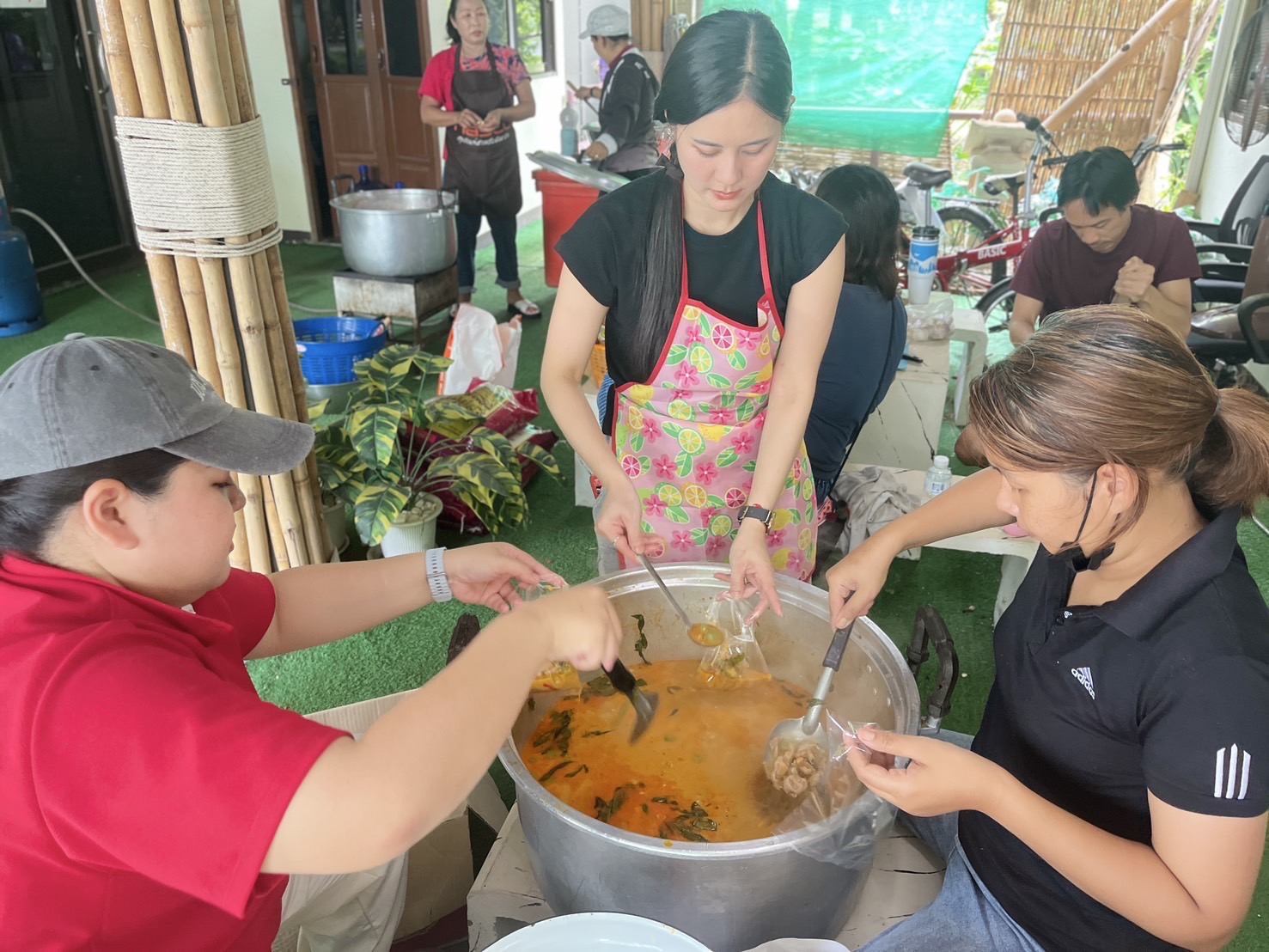 กระทรวงเกษตรฯ ขานรับนโยบาย รมช.อัครา รวมพลังเจ้าหน้าที่ในสังกัดกระทรวงเกษตรฯ เร่งฟื้นฟูพื้นที่จังหวัดน่านหลังพายุโซนร้อน S 40763412