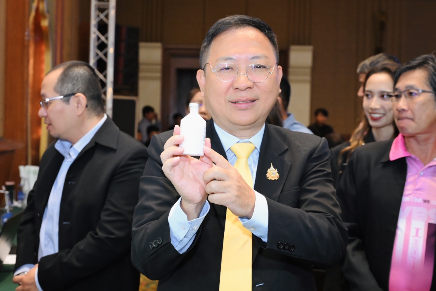 กรมปศุสัตว์เปิดตัว VaxHub และวัคซีนออโตจีนัส IBH ยกระดับการควบคุมโรคสัตว์ด้วยดิจิทัล 3 S 5734581