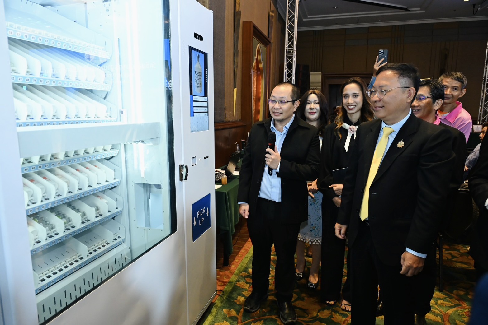 กรมปศุสัตว์เปิดตัว VaxHub และวัคซีนออโตจีนัส IBH ยกระดับการควบคุมโรคสัตว์ด้วยดิจิทัล 4 S 5734583