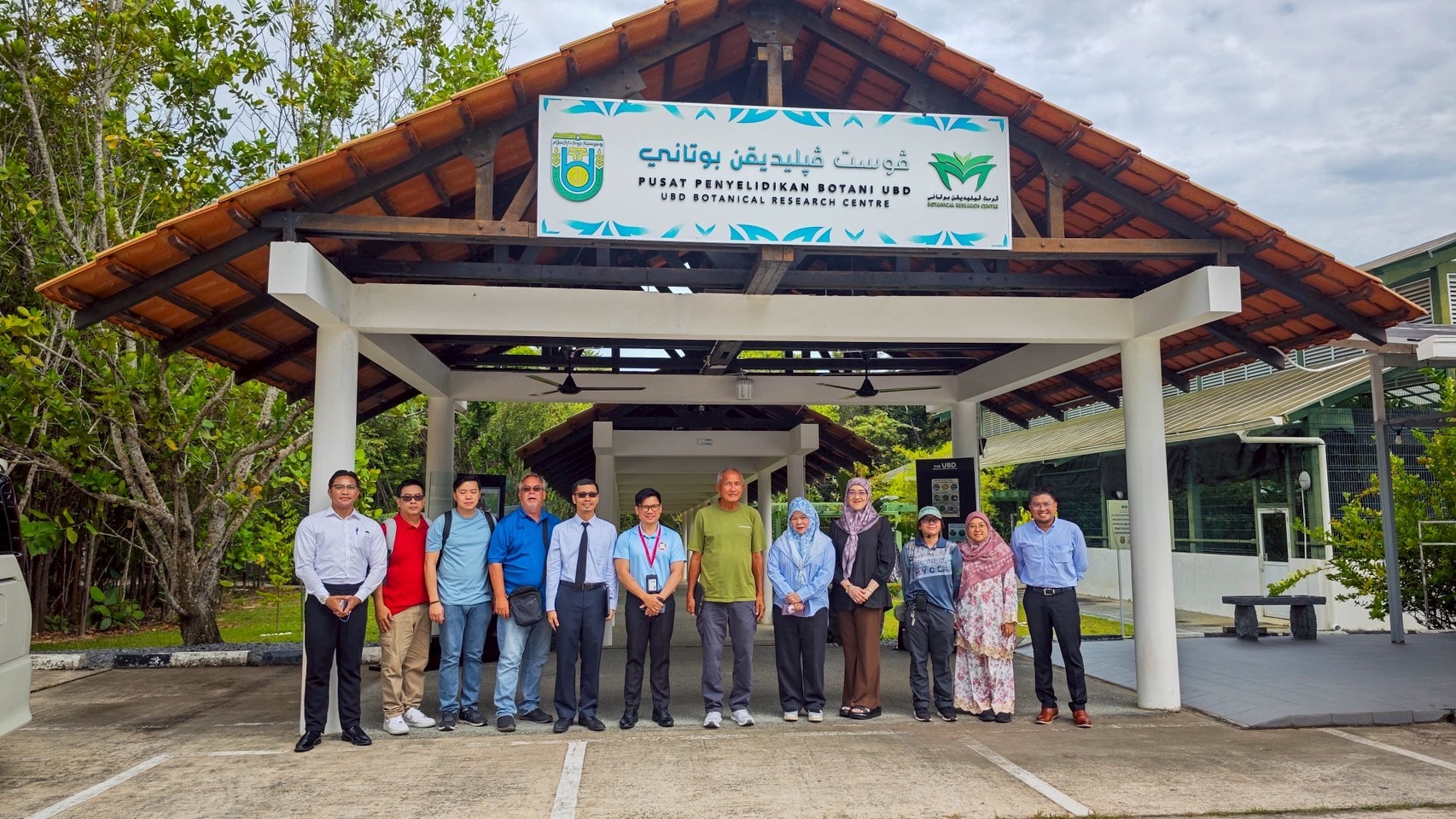 รัฐบาลบรูไนดารุสซาลาม เชิญคณะผู้แทนจากสวนนงนุชพัทยาประเทศไทย ร่วมเป็นที่ปรึกษาในการพัฒนาภูมิทัศน์และพื้นที่สีเขียวของประเทศ 10 S 7153490