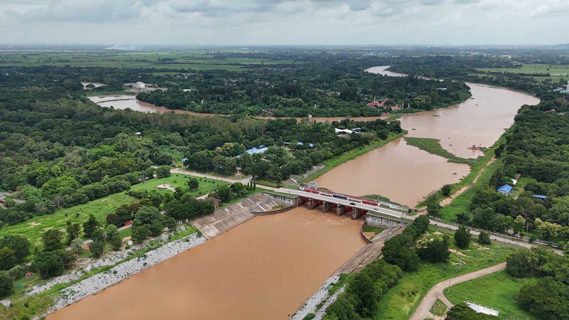 กรมชลฯ เฝ้าระวังสถานการณ์น้ำใกล้ชิด เตรียมรับมือฝนต่อเนื่อง 1 กรมชลประทาน3