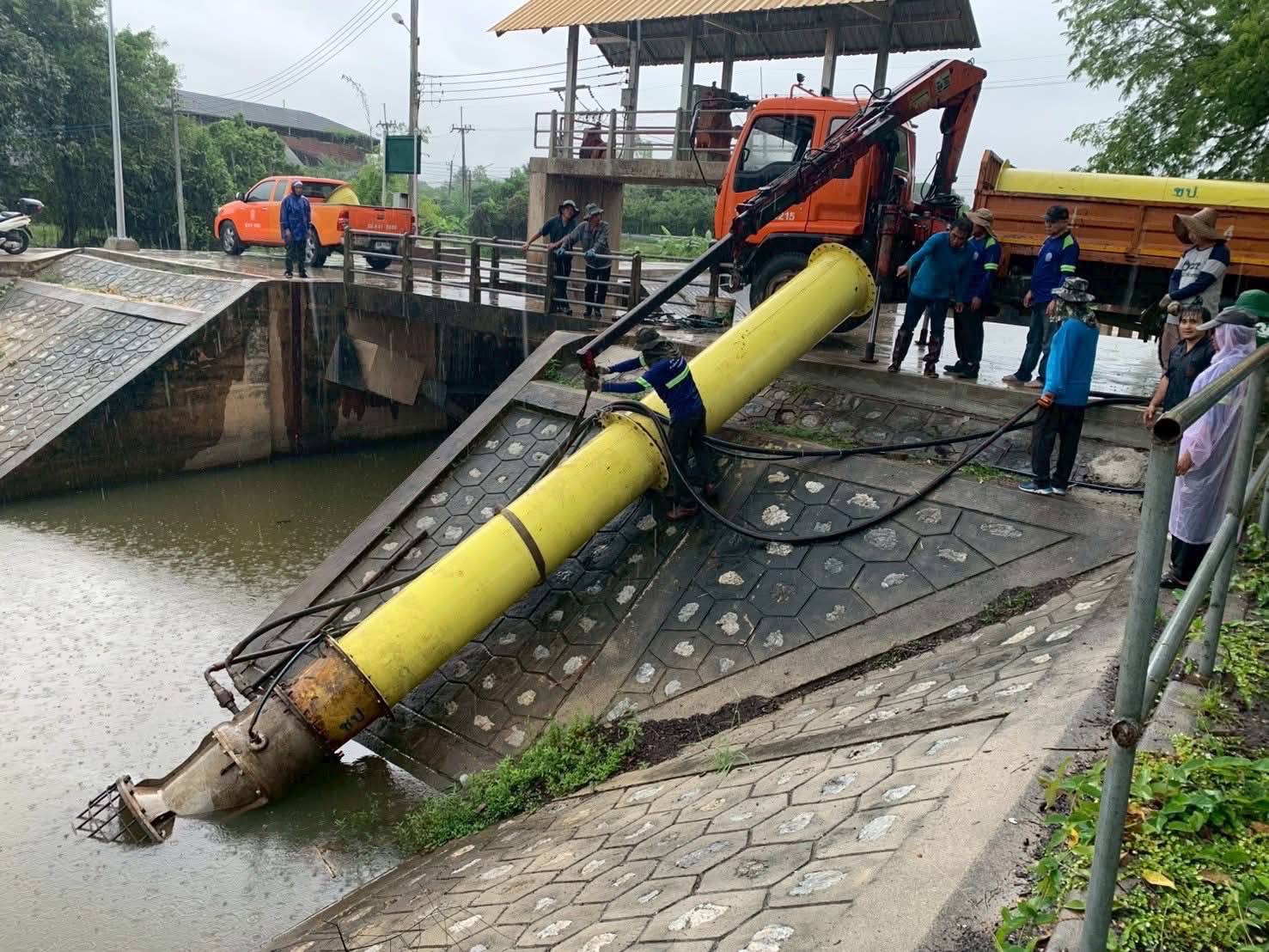 กรมชลฯ ระดมกำลังรับมือฝนเหนือ–น้ำหลาก หลัง “คาจิกิ” สลายตัว 7 ภาพชป6