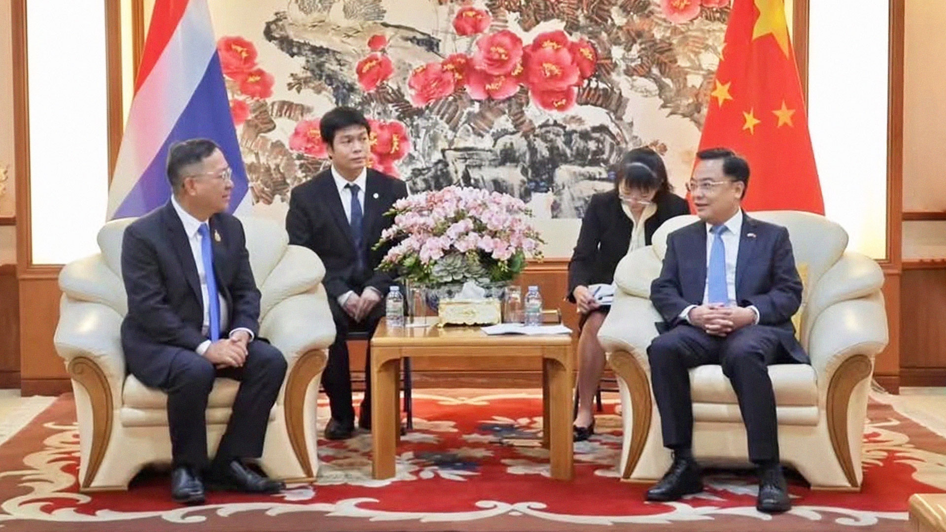 อธิบดีกรมปศุสัตว์ เข้าเยี่ยมคารวะ เอกอัครราชทูตสาธารณรัฐประชาชนจีนประจำประเทศไทย ในโอกาสเข้ารับตำแหน่งใหม่ สานสัมพันธ์ไทย-จีน ด้านปศุสัตว์ 1 สานสัมพันธ์2