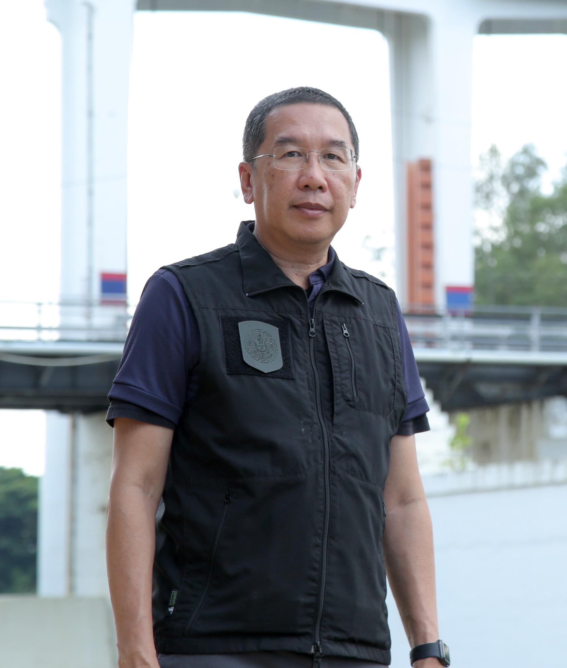 01 อธส พีรพันธ์