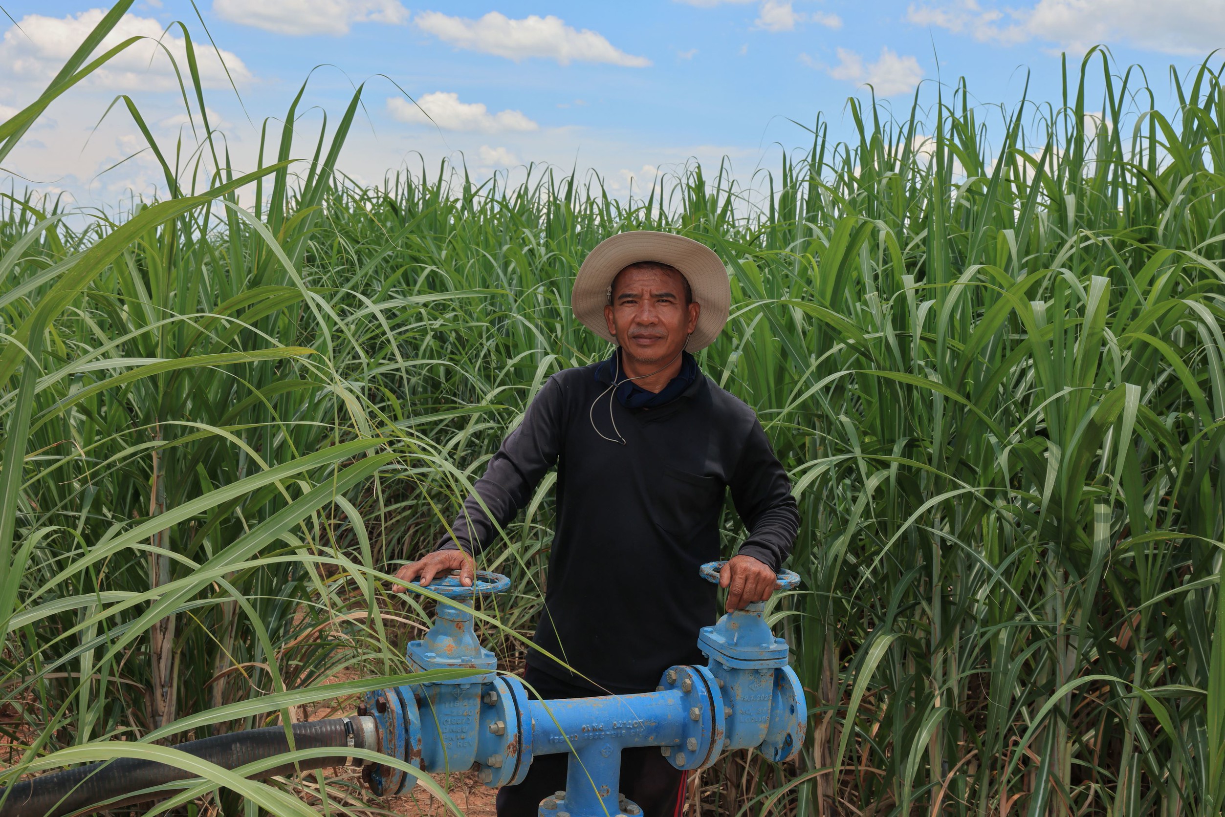 จากความแห้งแล้ง สู่ความหวังใหม่ “มิตรผล โอเอซิส”พลิกวิกฤตน้ำด้วย “โอเอซิสเพื่อการเกษตร” สร้างความยั่งยืนของเกษตรกรไทย 2 06 นายเทิดศักดิ์ ผามณี นายสถานีประจำโครงการ