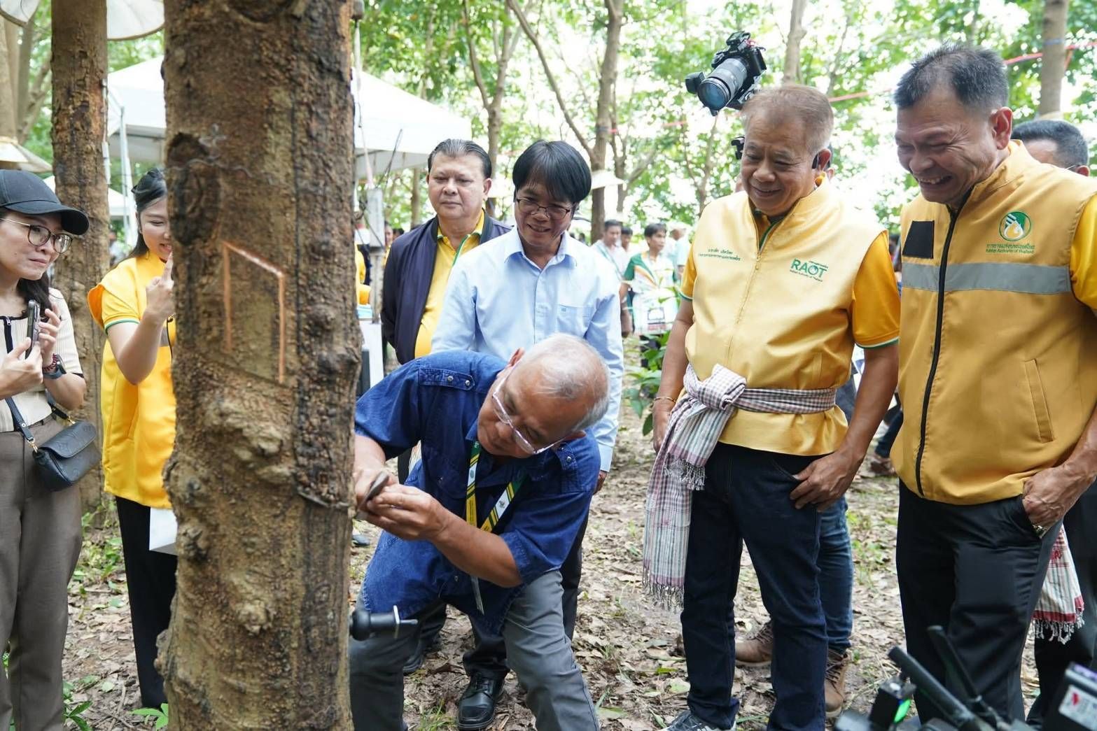 กยท. หนุนสวนยาง จ.อุทัยธานี มุ่งยกระดับอาชีพ ต่อยอด “สวนยางอารยเกษตร สู่ Smart Farm” ลดต้นทุน - เพิ่มรายได้อย่างยั่งยืน 4 1081707