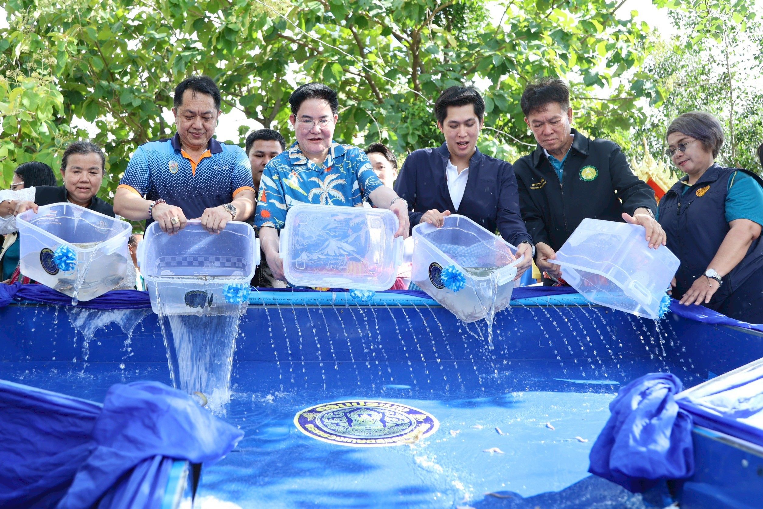 “อัครา พรหมเผ่า” ลุยร้อยเอ็ด เปิดงาน “ประมงอาสาพาปลาคืนถิ่น” ส่งเสริมการจัดการทรัพยากรน้ำจืดยั่งยืน ฟื้นฟูสัตว์น้ำ สร้างรายได้ชุมชน 15 1337105