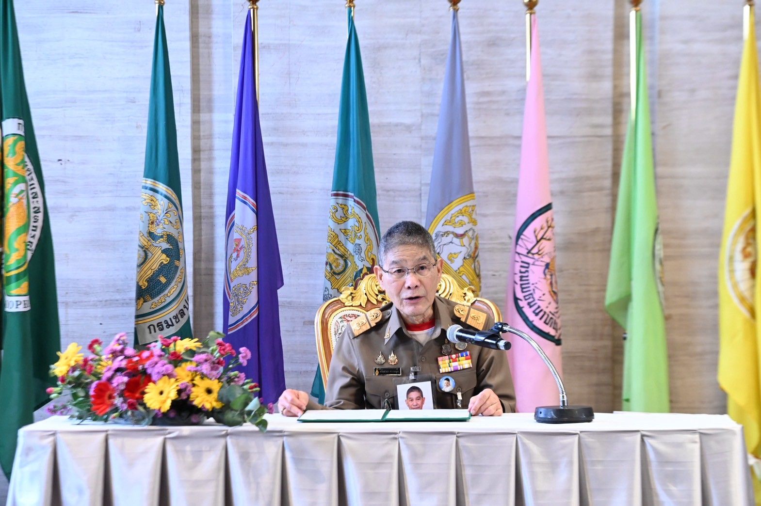 รมว.อรรถกร ร่วมแสดงความยินดีแก่ผู้สำเร็จหลักสูตร วกส. รุ่นที่ 6 พร้อมฝากความหวังในการพัฒนาภาคการเกษตรของไทย ให้เห็นเป็นรูปธรรมและเป็นที่ประจักษ์ในอนาคต 10 1338207