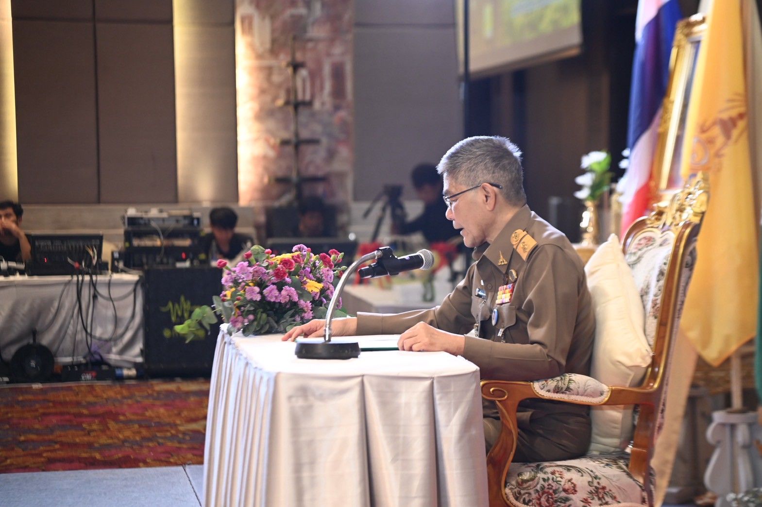 รมว.อรรถกร ร่วมแสดงความยินดีแก่ผู้สำเร็จหลักสูตร วกส. รุ่นที่ 6 พร้อมฝากความหวังในการพัฒนาภาคการเกษตรของไทย ให้เห็นเป็นรูปธรรมและเป็นที่ประจักษ์ในอนาคต 12 1338209