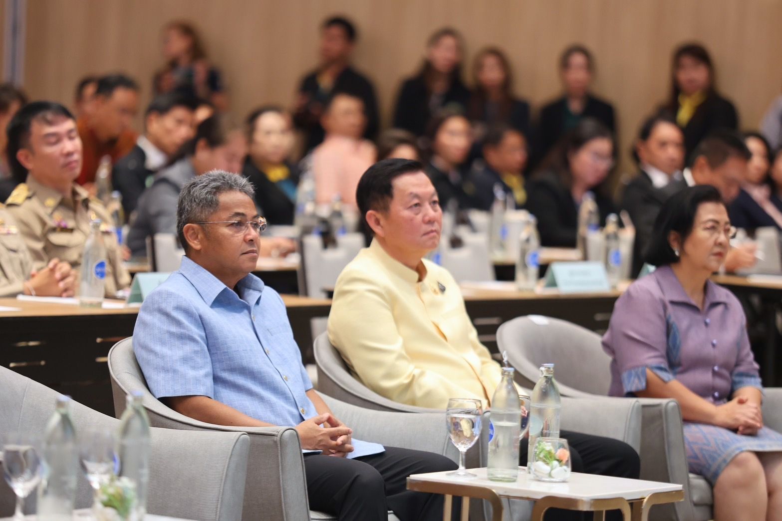 รองนายกฯ และ รมว.กษ. 1350873