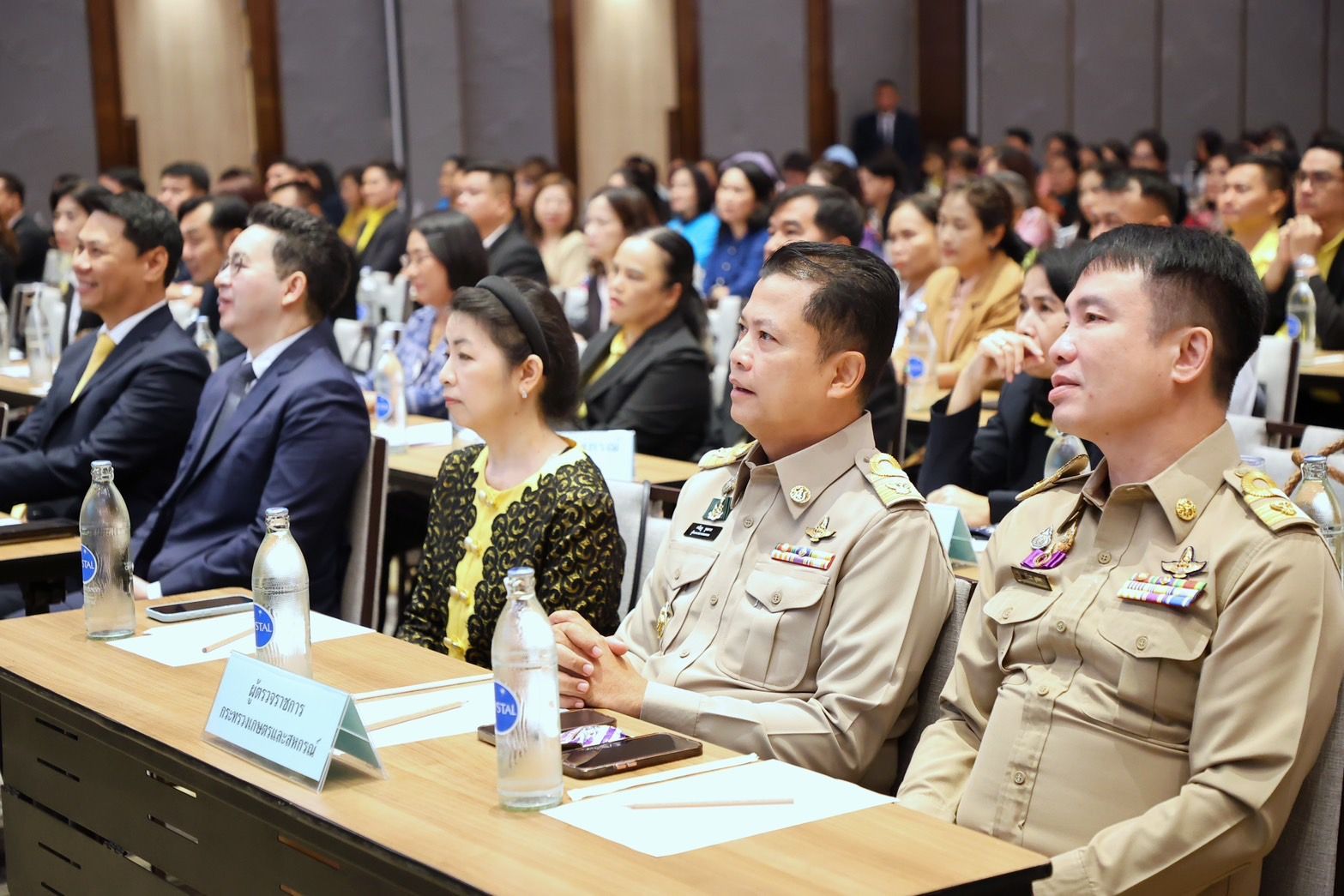 รองนายกฯ และ รมว.กษ. 1350874