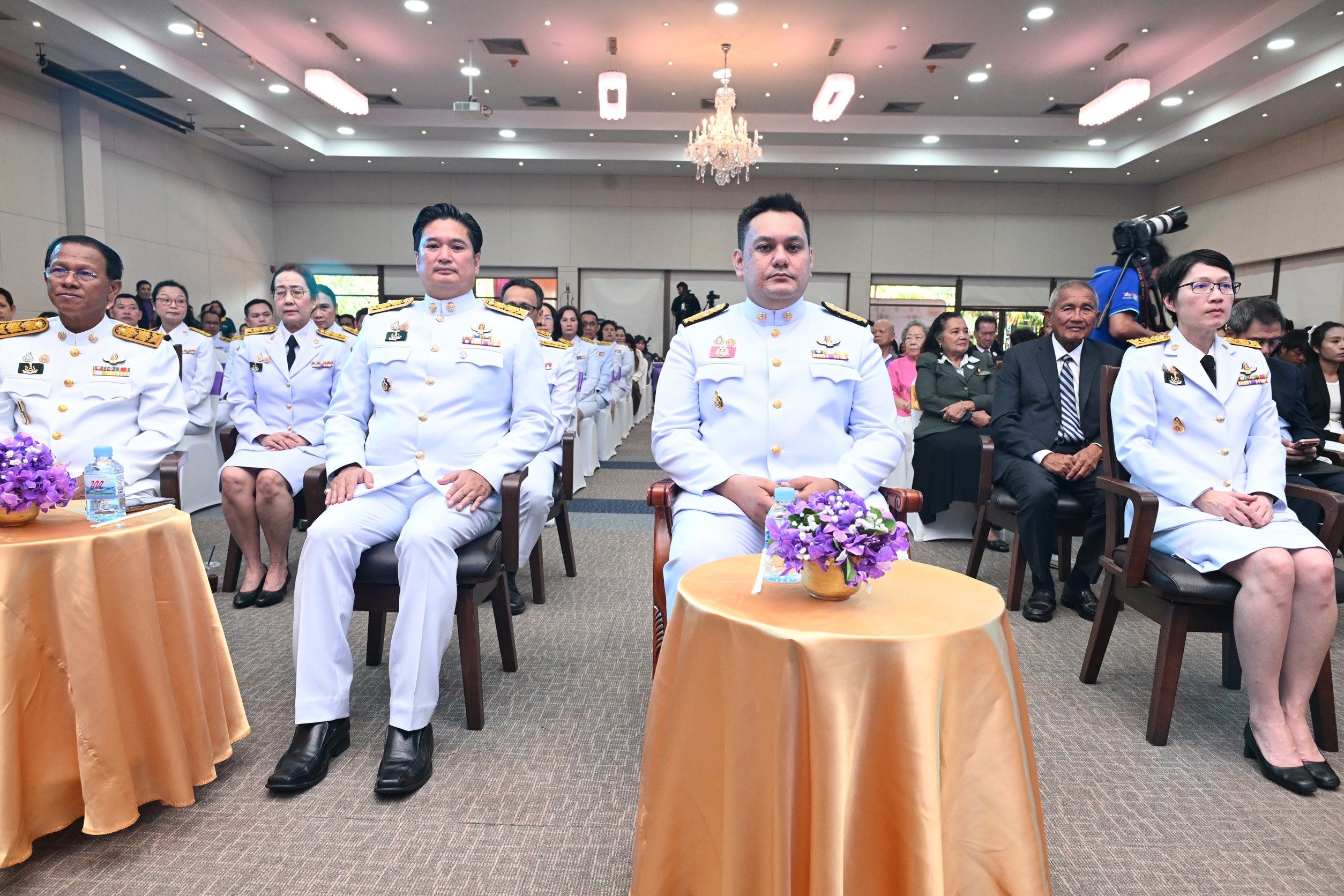 รมช.เกษตรฯ มอบถ้วยรางวัลพระราชทานจากสมเด็จพระกนิษฐาธิราชเจ้า กรมสมเด็จพระเทพรัตนราชสุดาฯ สยามบรมราชกุมารี แก่ผู้ชนะการประกวดสุดยอดกาแฟไทย ปี 2568 3 1358261