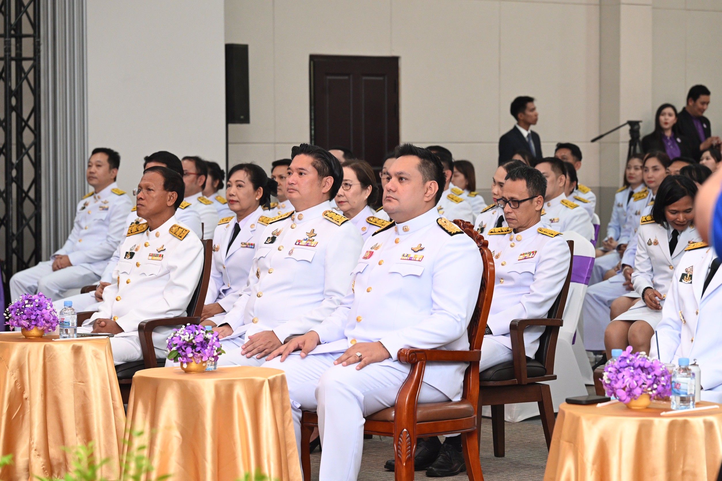 รมช.เกษตรฯ มอบถ้วยรางวัลพระราชทานจากสมเด็จพระกนิษฐาธิราชเจ้า กรมสมเด็จพระเทพรัตนราชสุดาฯ สยามบรมราชกุมารี แก่ผู้ชนะการประกวดสุดยอดกาแฟไทย ปี 2568 4 1358262