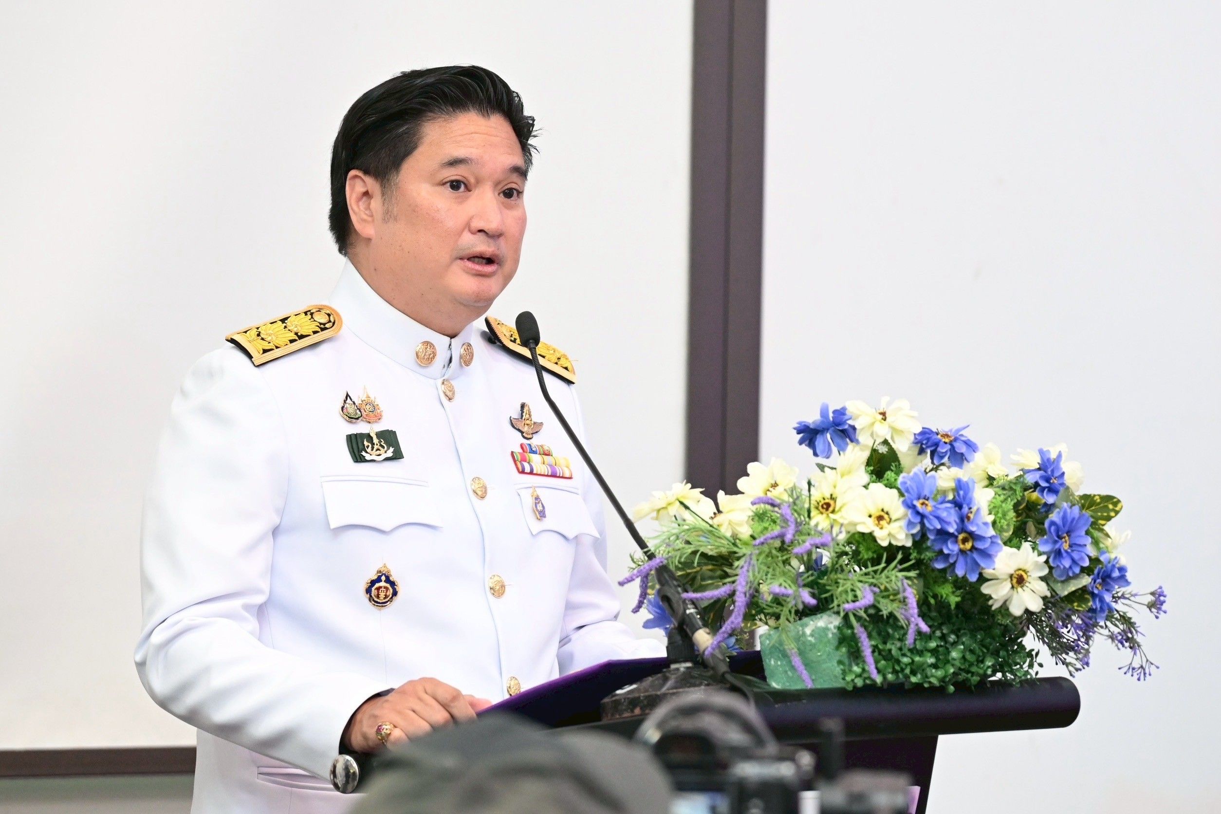 รมช.เกษตรฯ มอบถ้วยรางวัลพระราชทานจากสมเด็จพระกนิษฐาธิราชเจ้า กรมสมเด็จพระเทพรัตนราชสุดาฯ สยามบรมราชกุมารี แก่ผู้ชนะการประกวดสุดยอดกาแฟไทย ปี 2568 5 1358264