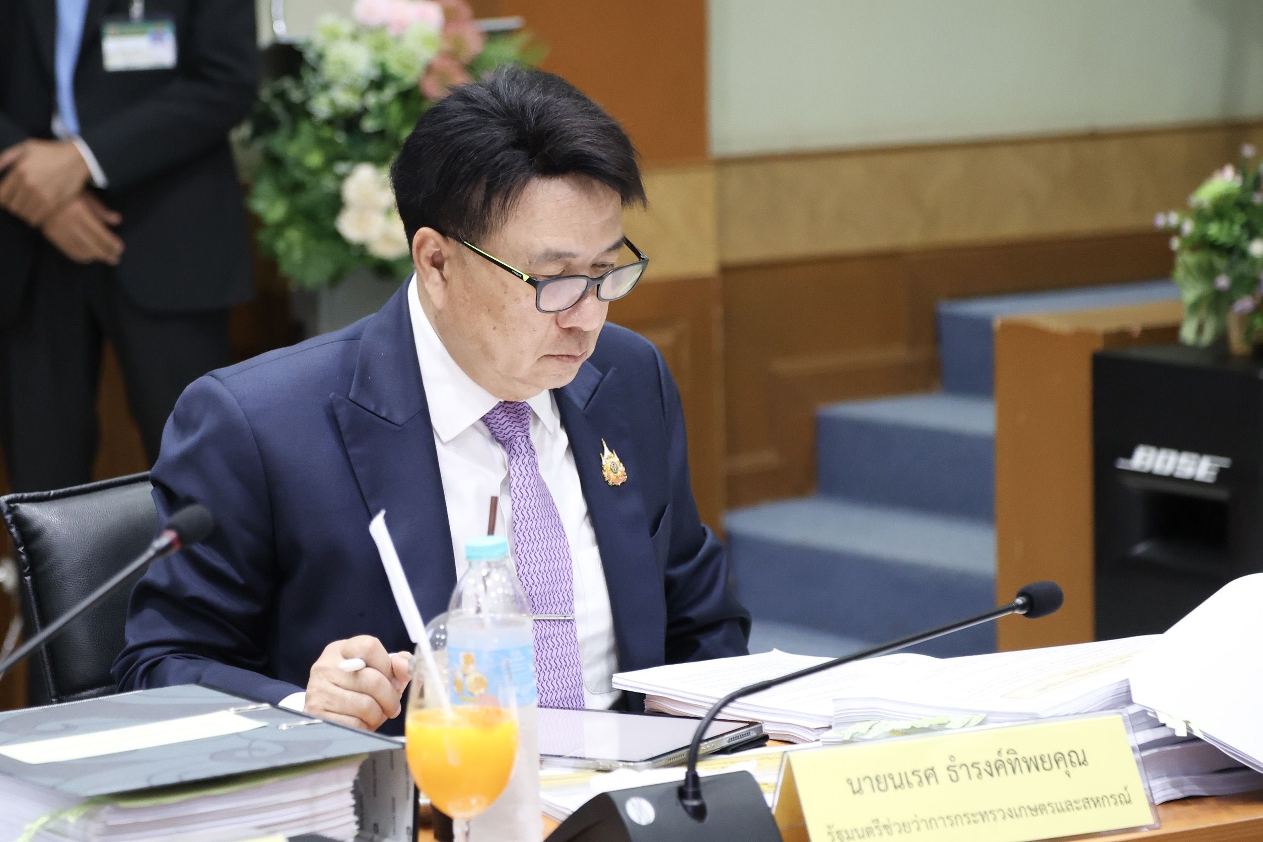 รมว.ธรรมนัส ถก ประชุม คปก. อนุมัติการใช้ประโยชน์ที่ดิน ส.ป.ก. หนุนการพัฒนาคุณภาพชีวิตประชาชน เดินหน้าปราบปรามการใช้ครอบครองที่ดินผิดกฎหมาย เผยเตรียมหารือ ก.พาณิชย์ ขยายตลาดสินค้าเกษตร 4 1360767