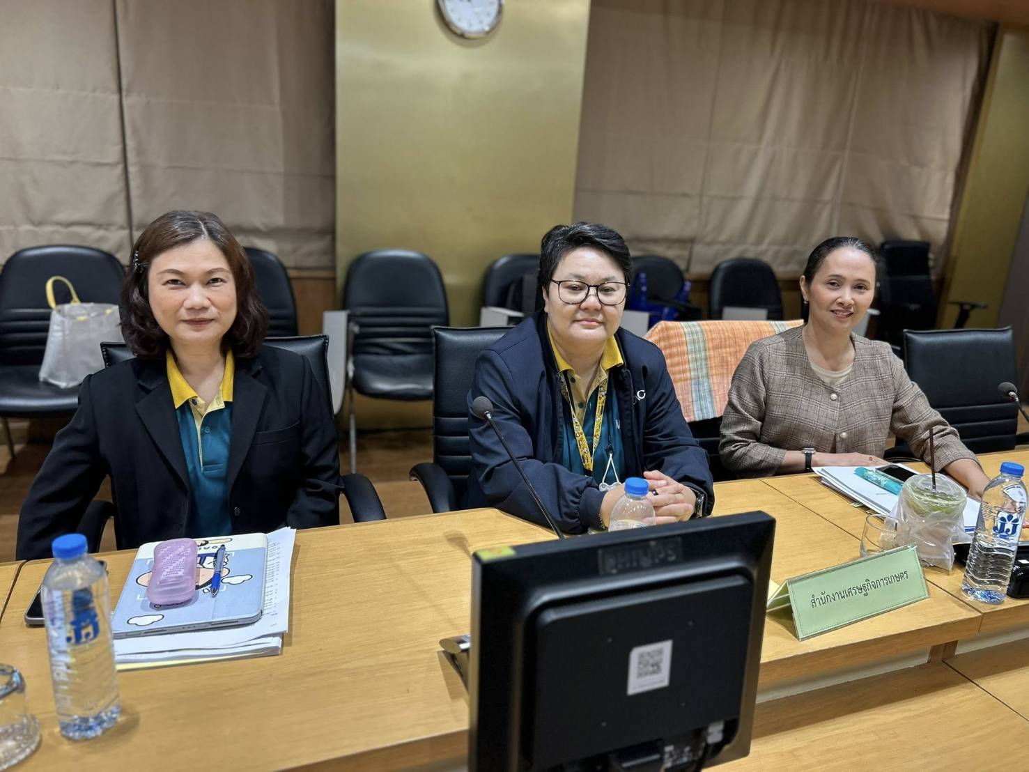 กระทรวงเกษตรฯเดินหน้าเต็มสูบ วางกรอบแผนโลจิสติกส์เกษตรฉบับใหม่ ด้าน สศก. เตรียมปักหมุด จัดสัมมนา 4 ภาค ยกร่างแผนปฏิบัติการ 5 ปี ทดแทนฉบับเดิม 4 1572923