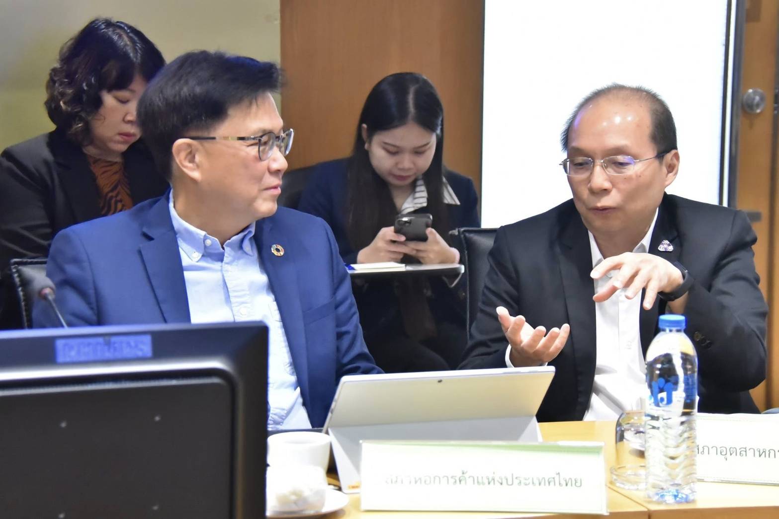 กระทรวงเกษตรฯเดินหน้าเต็มสูบ วางกรอบแผนโลจิสติกส์เกษตรฉบับใหม่ ด้าน สศก. เตรียมปักหมุด จัดสัมมนา 4 ภาค ยกร่างแผนปฏิบัติการ 5 ปี ทดแทนฉบับเดิม 7 1572926