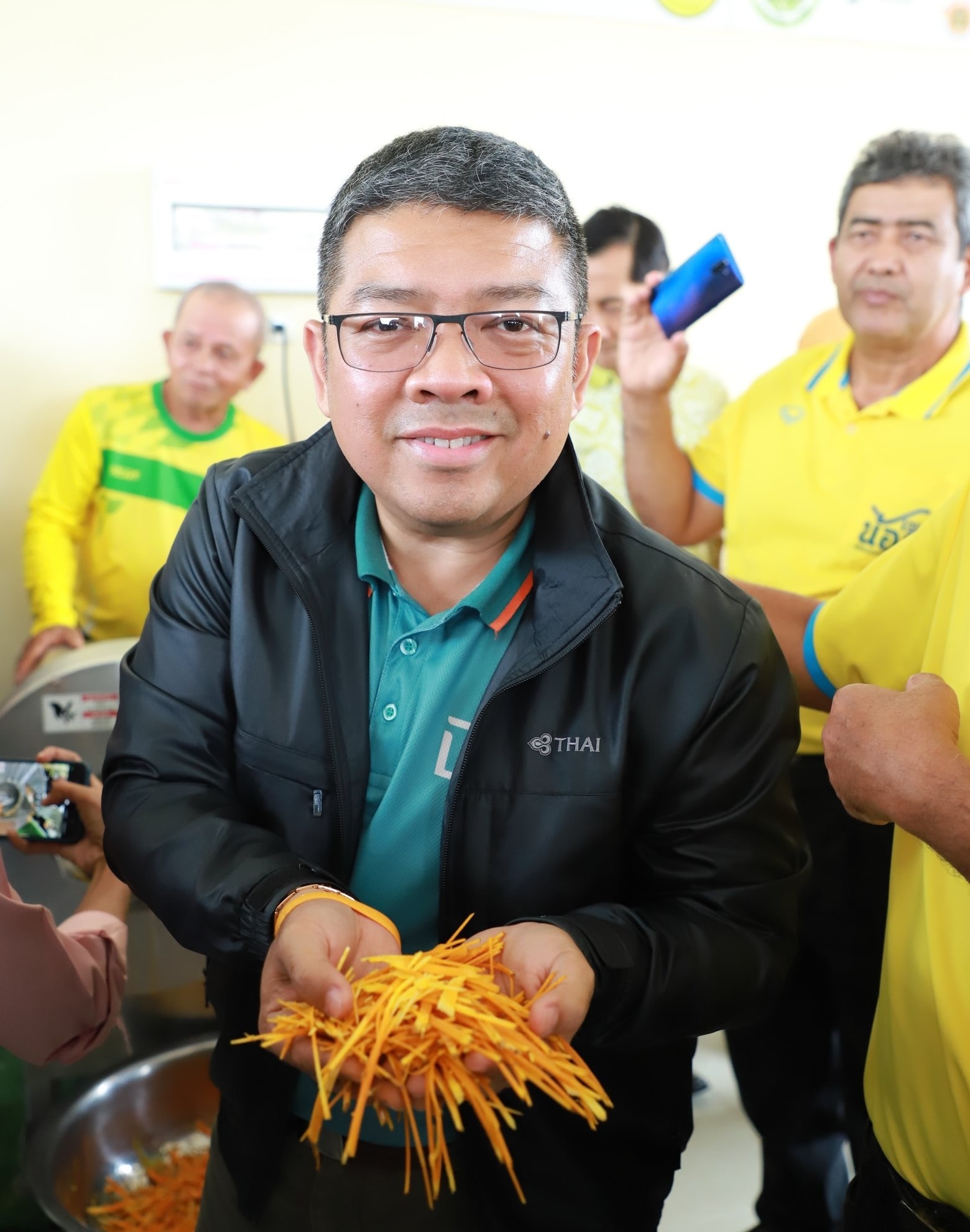 กรมส่งเสริมการเกษตร ร่วมกับ โครงการความร่วมมือระหว่างเยอรมัน – ไทยฯ พร้อมผลักดันให้จังหวัดสตูลเป็นเมืองสมุนไพร ยกระดับการปลูกสมุนไพรคุณภาพเพื่อการเภสัชกรรม ด้วยนวัตกรรมการปลูกขมิ้นชันในกระสอบ 3 541733940 1151135997122364 3518196292129412856 n