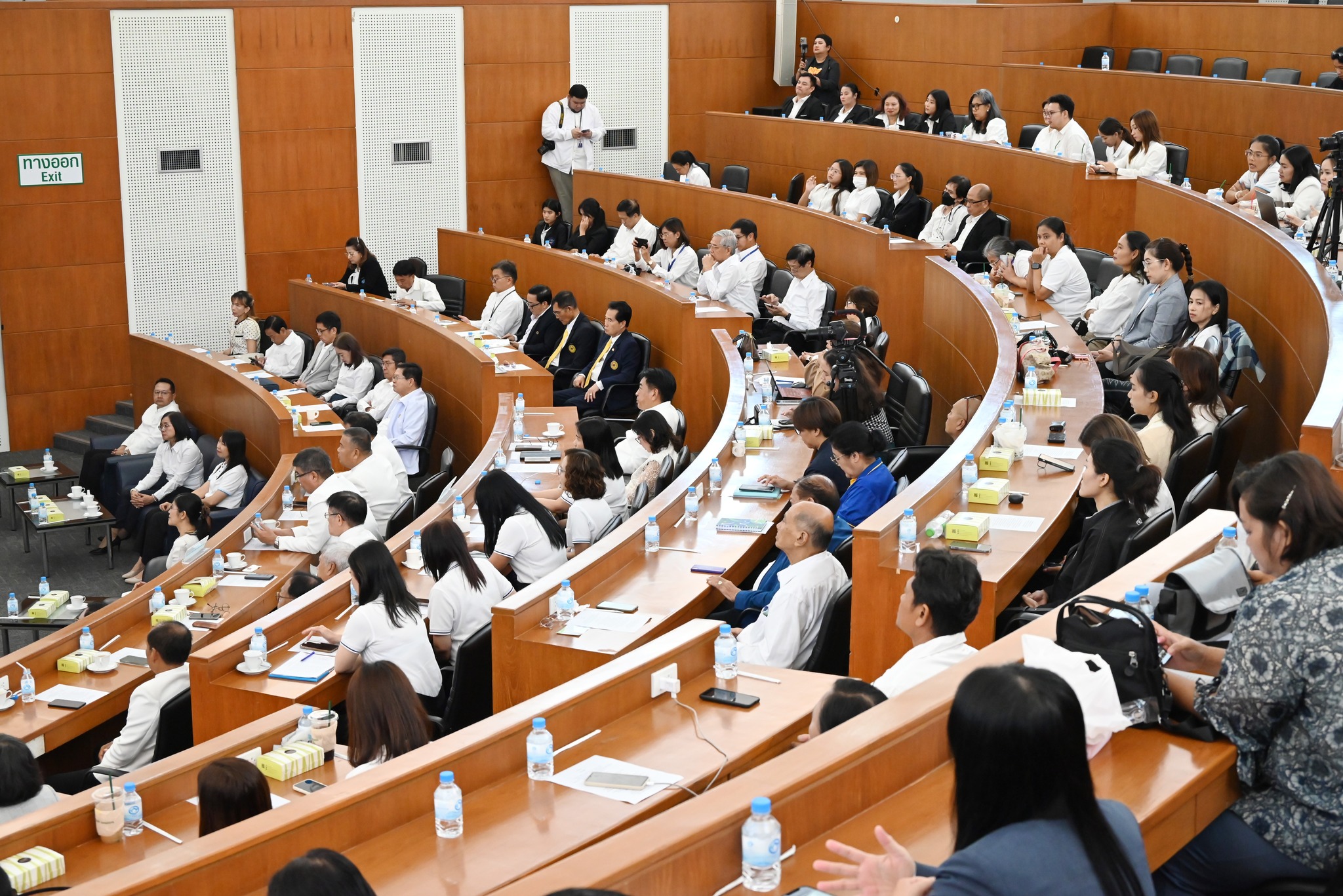 กรมส่งเสริมสหกรณ์จับมือชุมนุมสหกรณ์ออมทรัพย์แห่งประเทศไทย จำกัด ประกาศเจตนารมณ์ร่วมกันส่งเสริมจริยธรรมและธรรมาภิบาลในสหกรณ์นอกภาคการเกษตร 9 549628030 1236205645216191 9147480034992074133 n