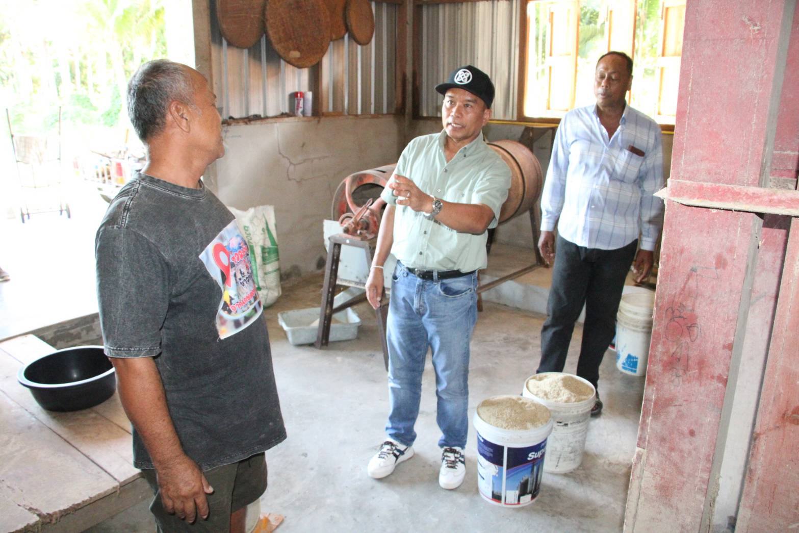 รองอธิบดีกรมการข้าว เยี่ยมชมศูนย์ข้าวชุมชน ต.เลม็ด ชูความเข้มแข็ง แปรรูปข้าวเจาะตลาดกลุ่มรักสุขภาพ พร้อมเชื่อมโยงกับความต้องการของตลาด 7 552154529 1323722283124230 7103927382745630553 n