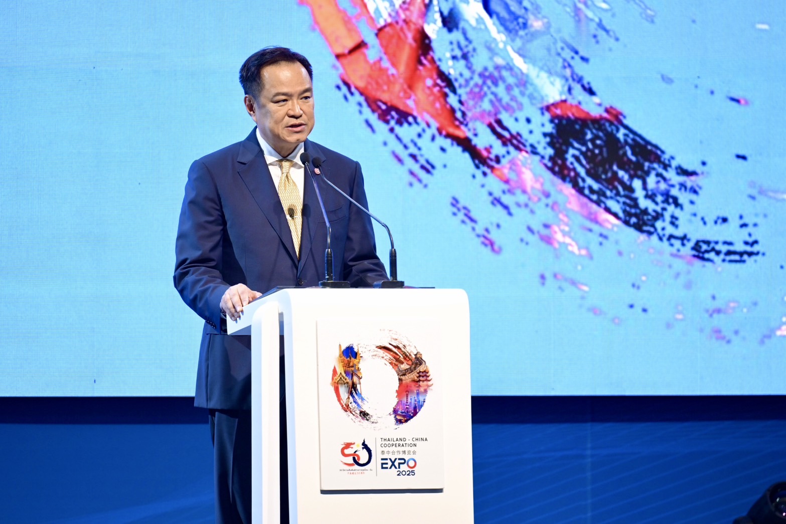 นายกฯ ชูแนวทางความร่วมมือไทย - จีน 5 มิติ ผลักดันเป็น “สปริงบอร์ด” นำเศรษฐกิจ–นวัตกรรมของภูมิภาค ร่วมมือการเกษตรและความมั่นคงทางอาหาร 3 554436397 1227269332769129 741695196648969604 n